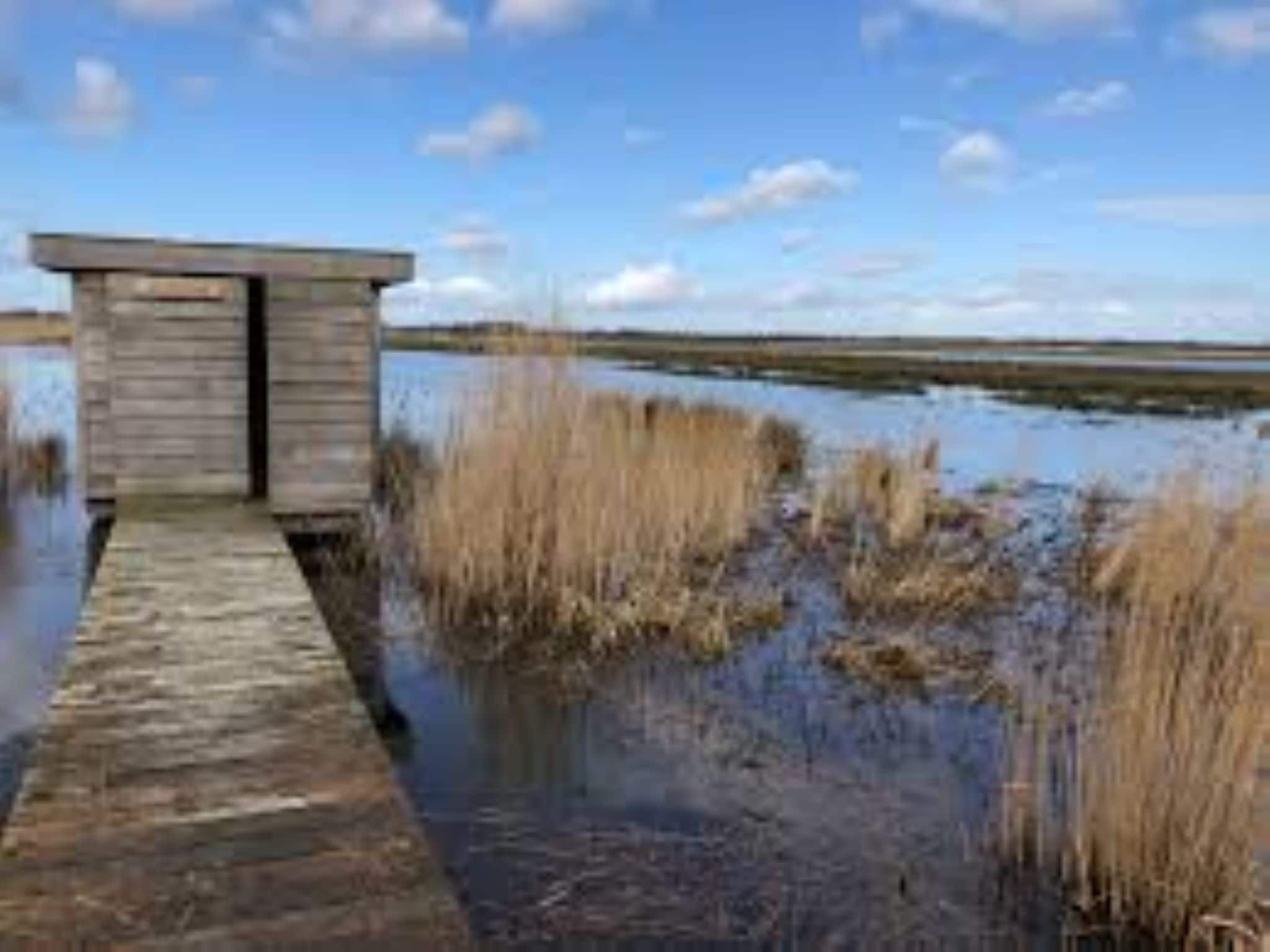 De omgeving van Twee Glamour tenten "Kreas" en "Smuk" naast elkaar in Twijzel