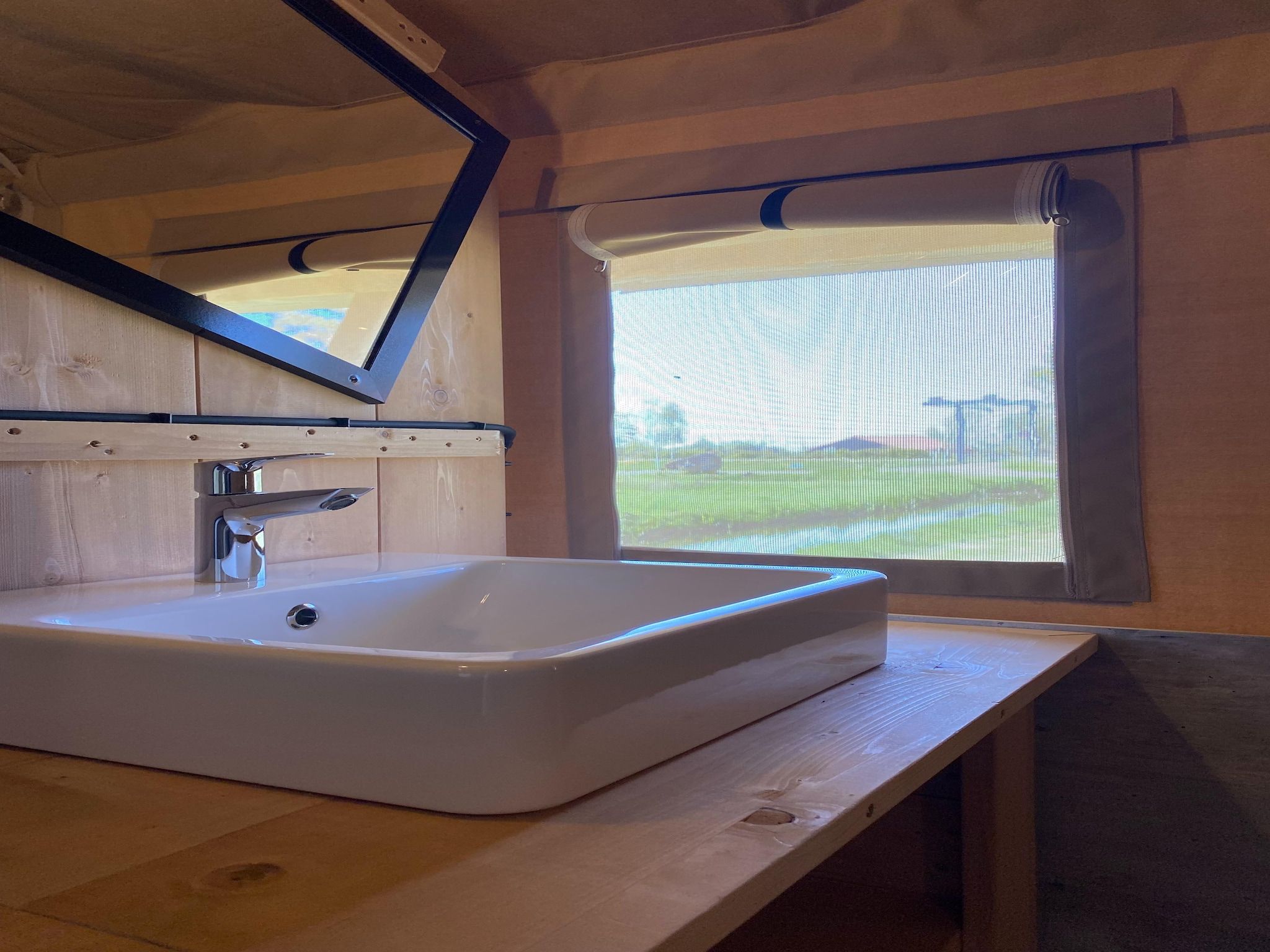 De badkamer van Luxe glamping met badkamer 2 in De Veenhoop