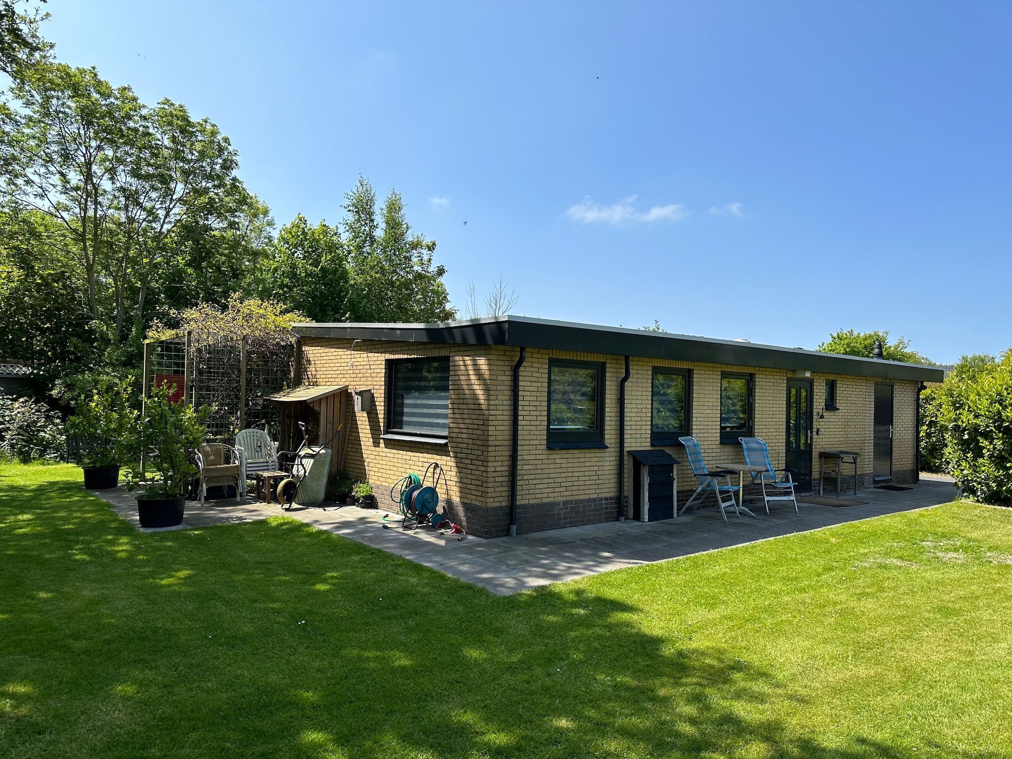 De buitenkant van Bungalow de Bolhoed in De Cocksdorp