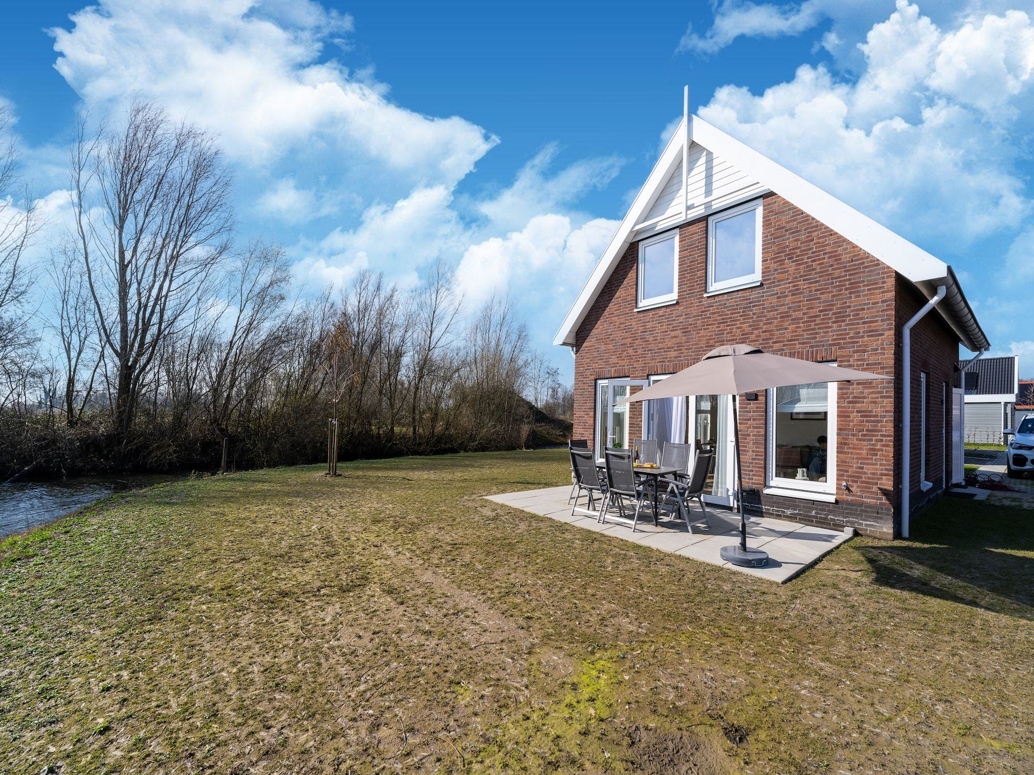 De buitenkant van Kuifduiker 138c in Simonshaven