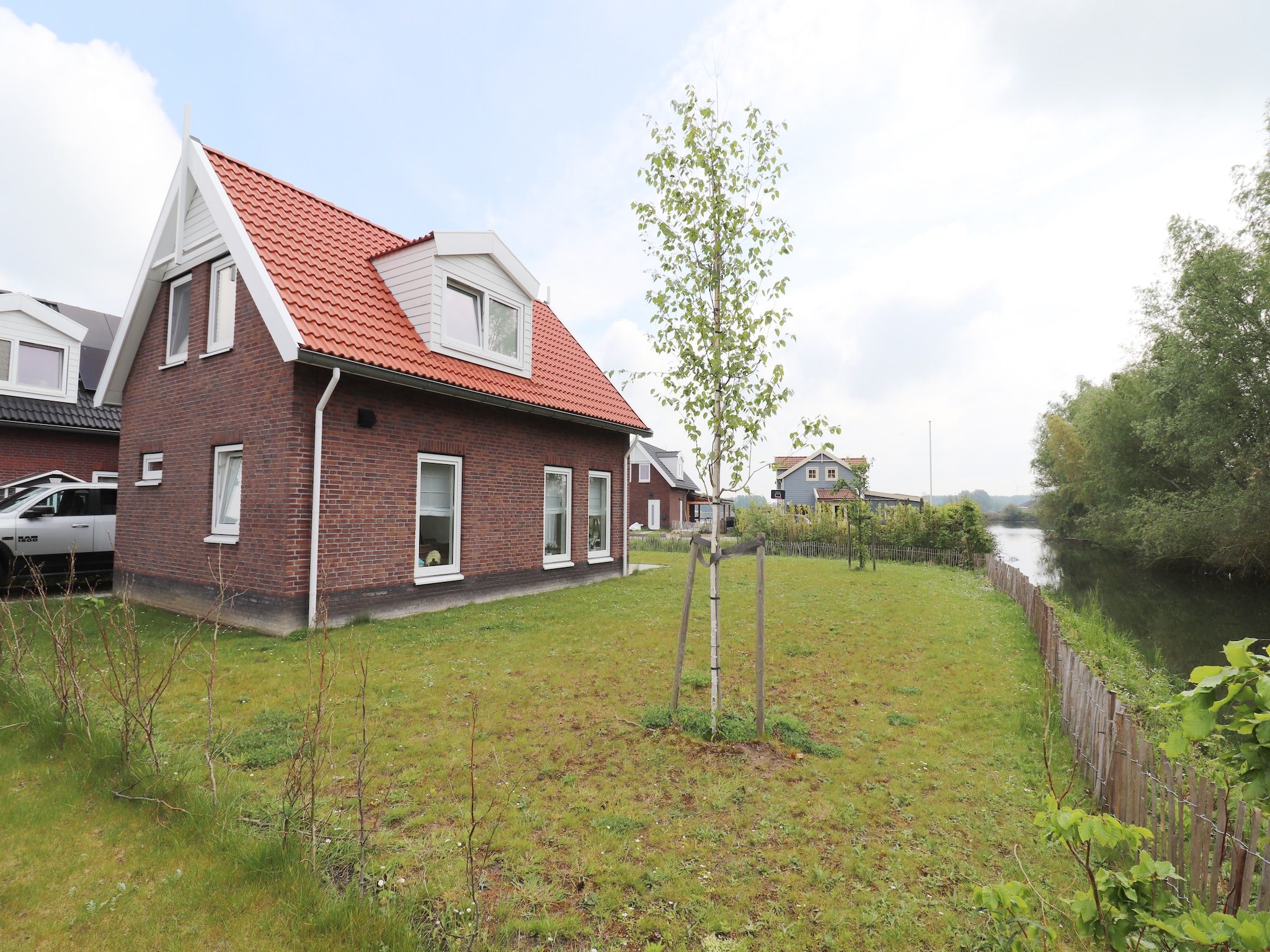 De buitenkant van Kuifduiker 138c in Simonshaven