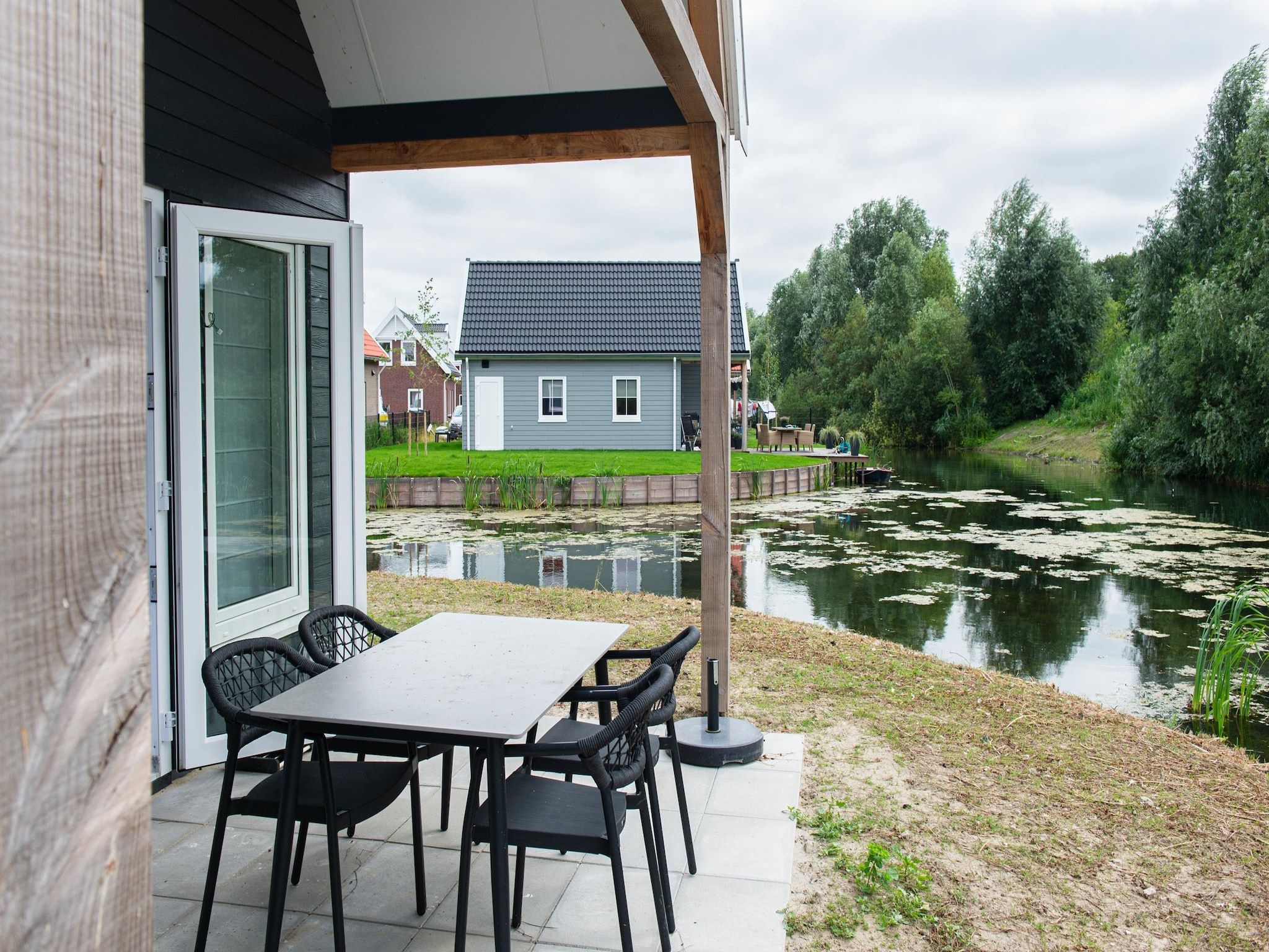 Het terras van Rietzanger nr 134 in Zuid-Holland
