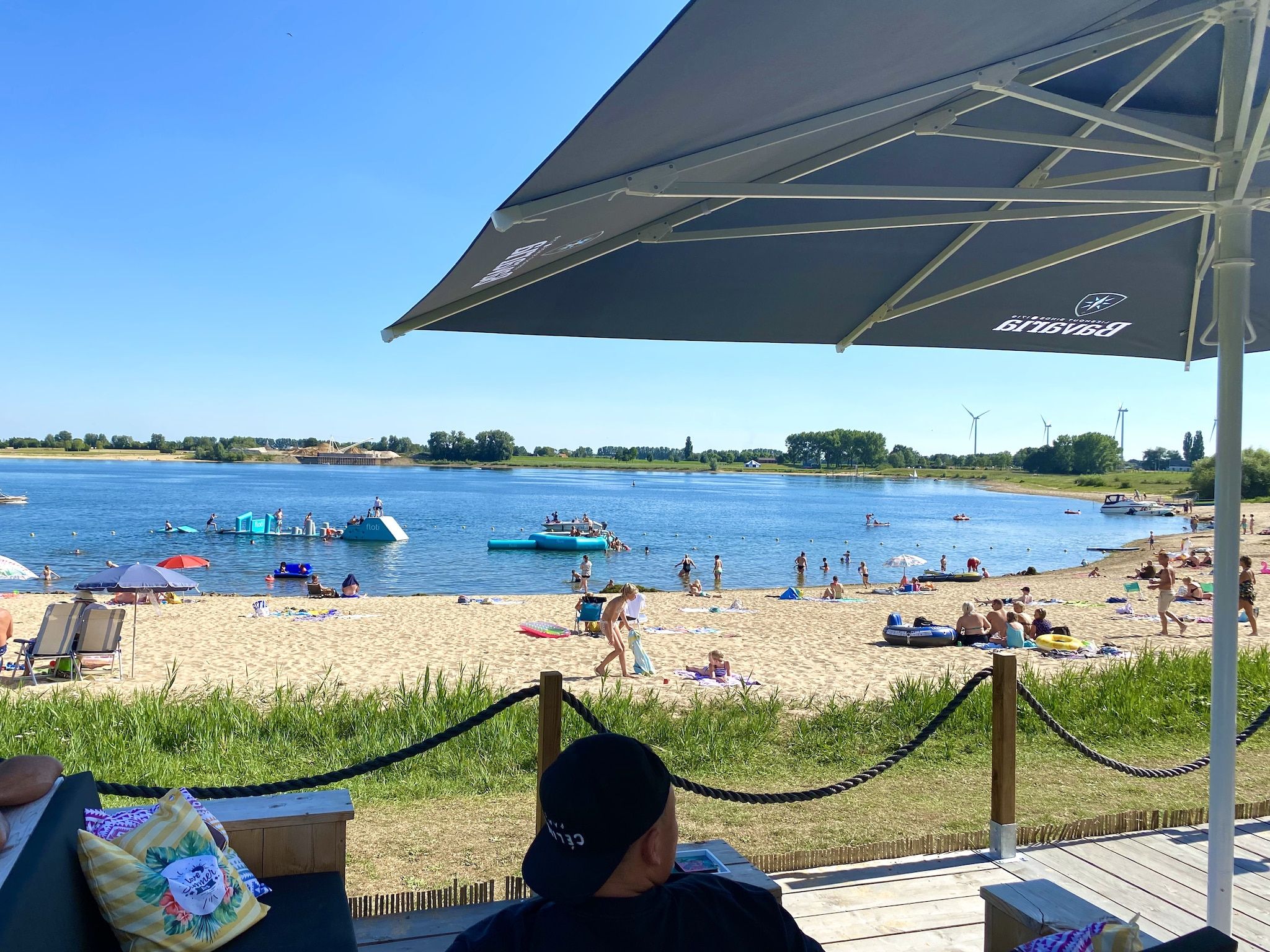 Parkfaciliteiten bij Recreatiepark Rhederlaagse Meren 19 in Lathum