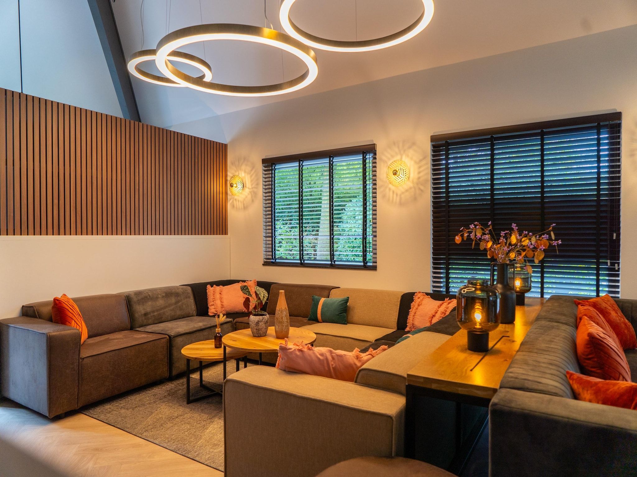 De woonkamer van Vakantiepark Latour 7 in Oirschot
