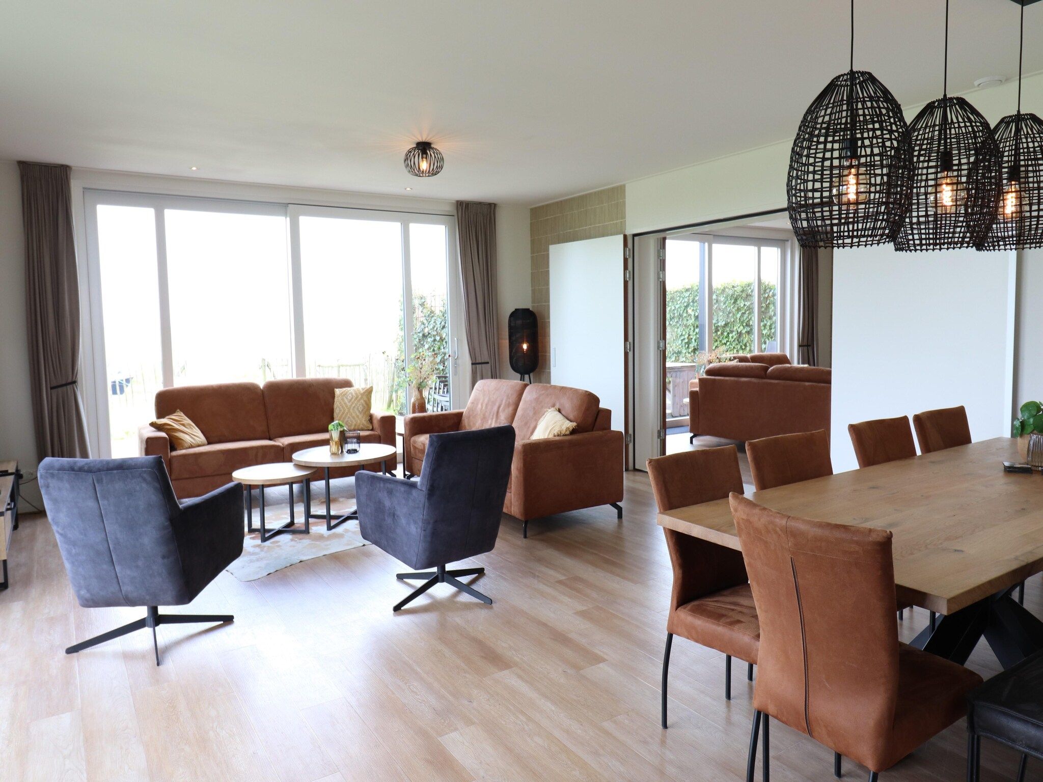 De woonkamer van 20 persoons villa in Leons