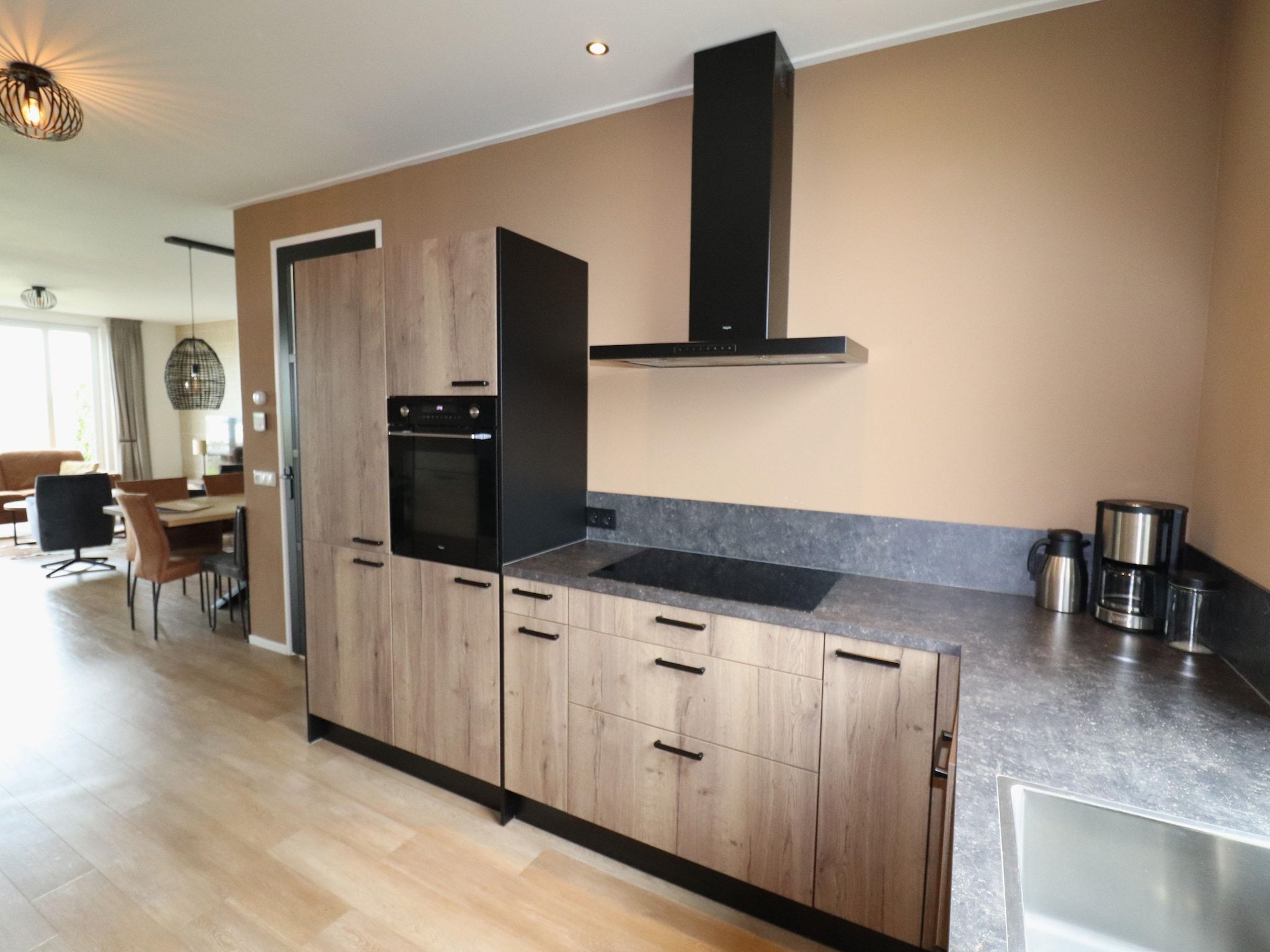 De keuken van 20 persoons villa in Leons