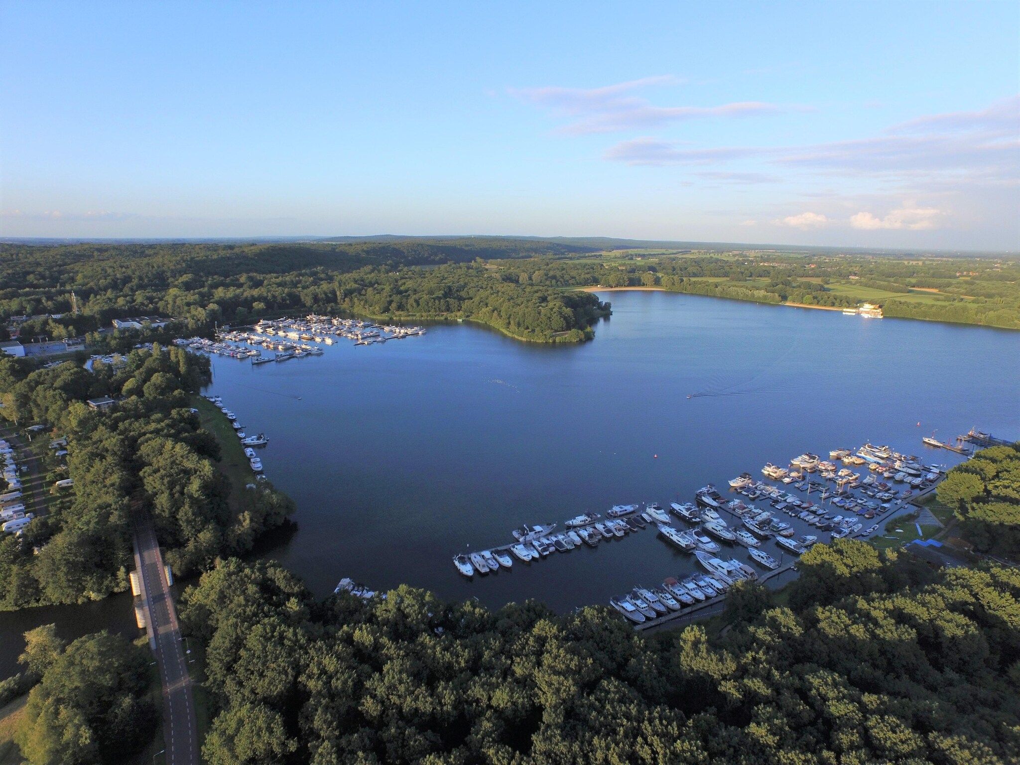 De omgeving van Houseboat Marina Mookerplas 1 in Middelaar