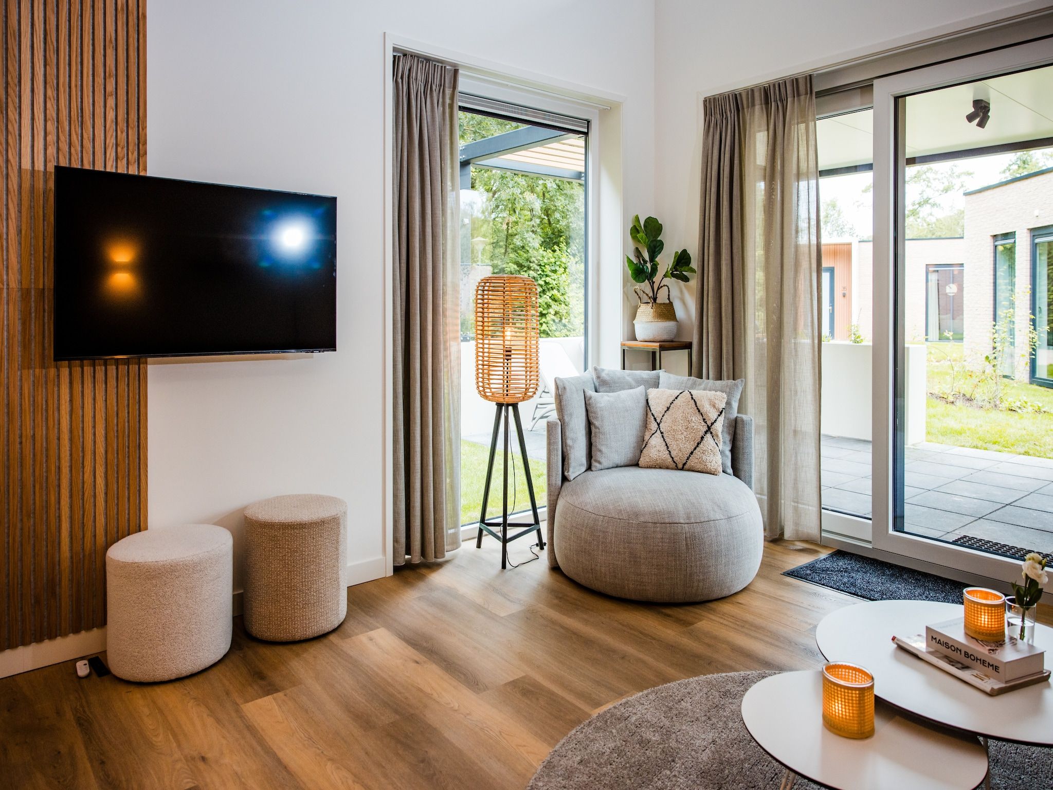 De woonkamer van Steenpatrijs 17-04 in Voorthuizen