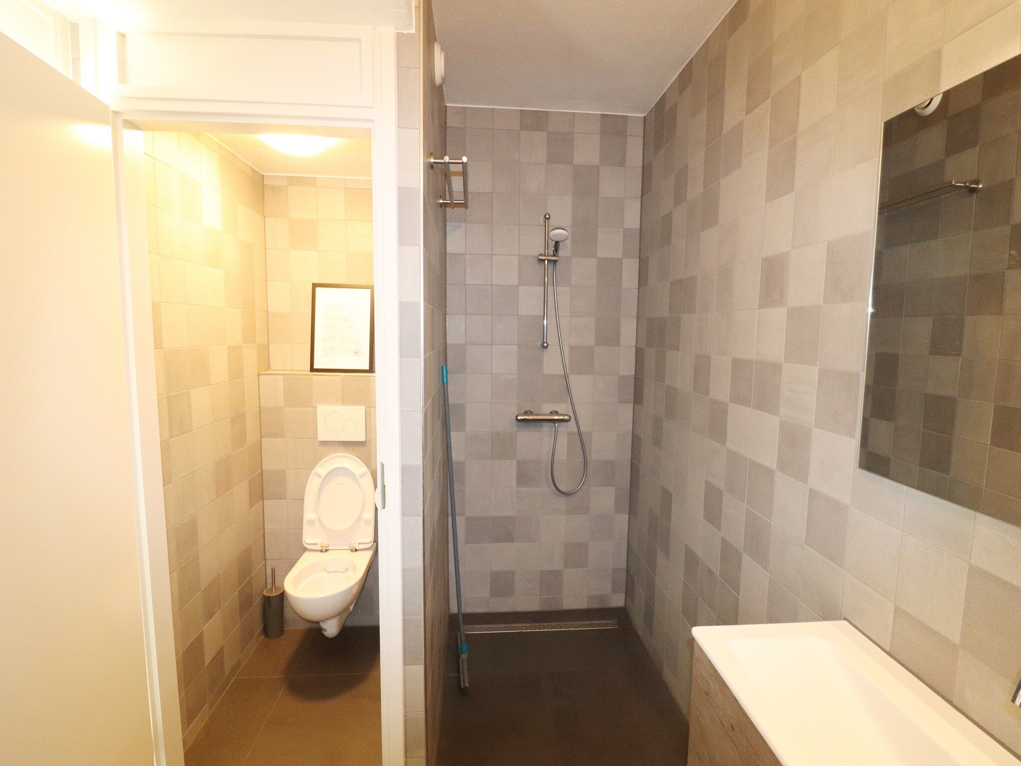 De badkamer van Appartement aan het meer in Heeg in Heeg