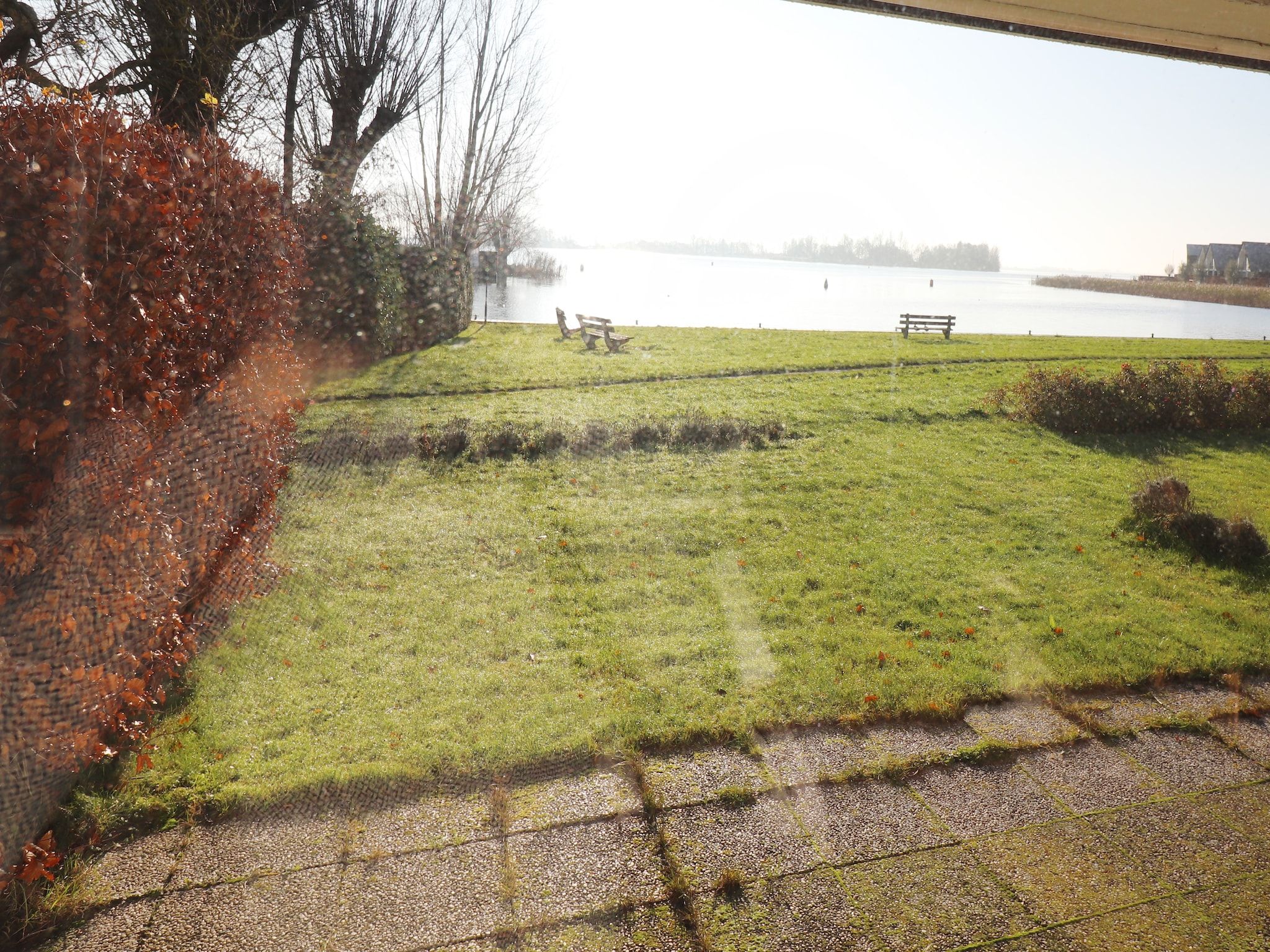 Het uitzicht vanaf Appartement aan het meer in Heeg in Heeg