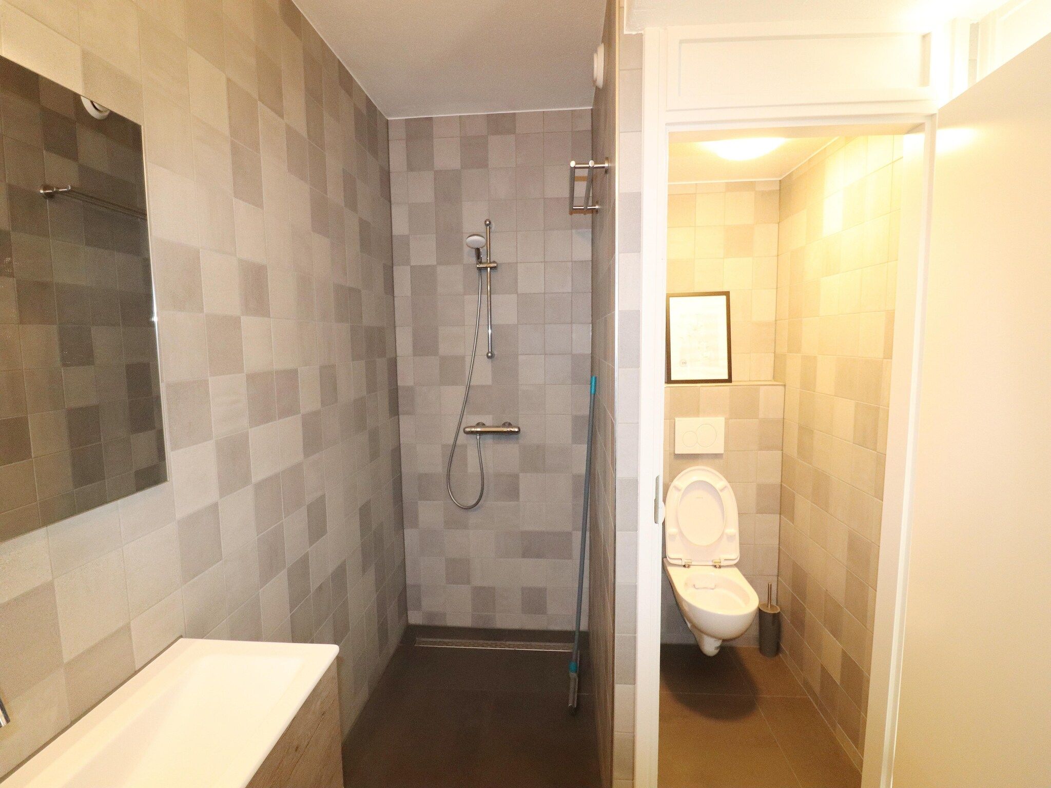 De badkamer van Appartement aan het meer in Heeg in Heeg