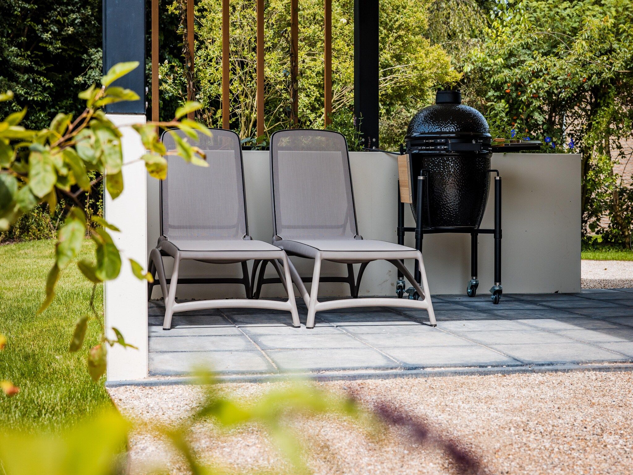 De tuin van Dwergarend 17-22 in Voorthuizen