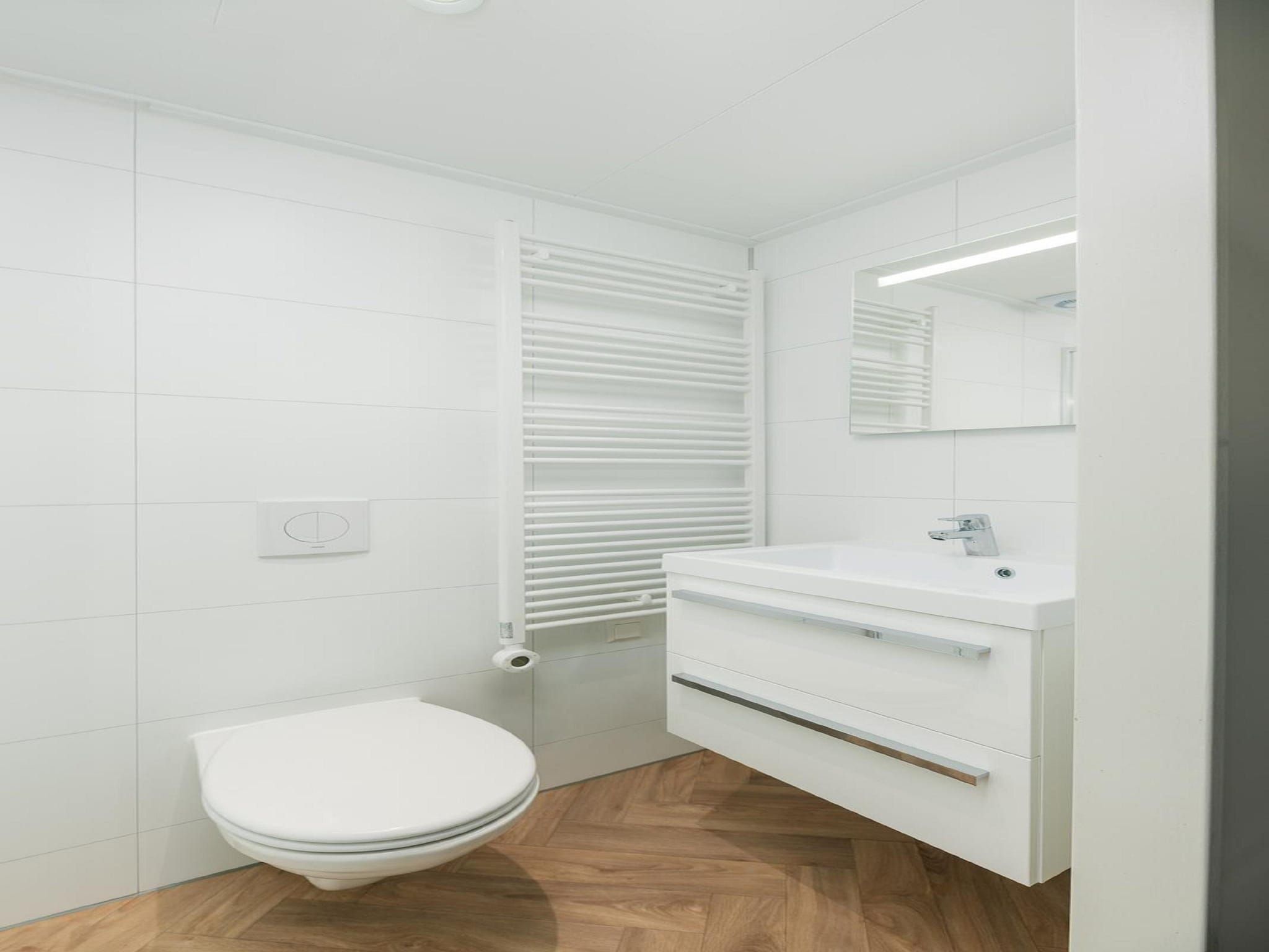 De badkamer van MarinaPark Nieuw Loosdrecht 3 in Nieuw-Loosdrecht