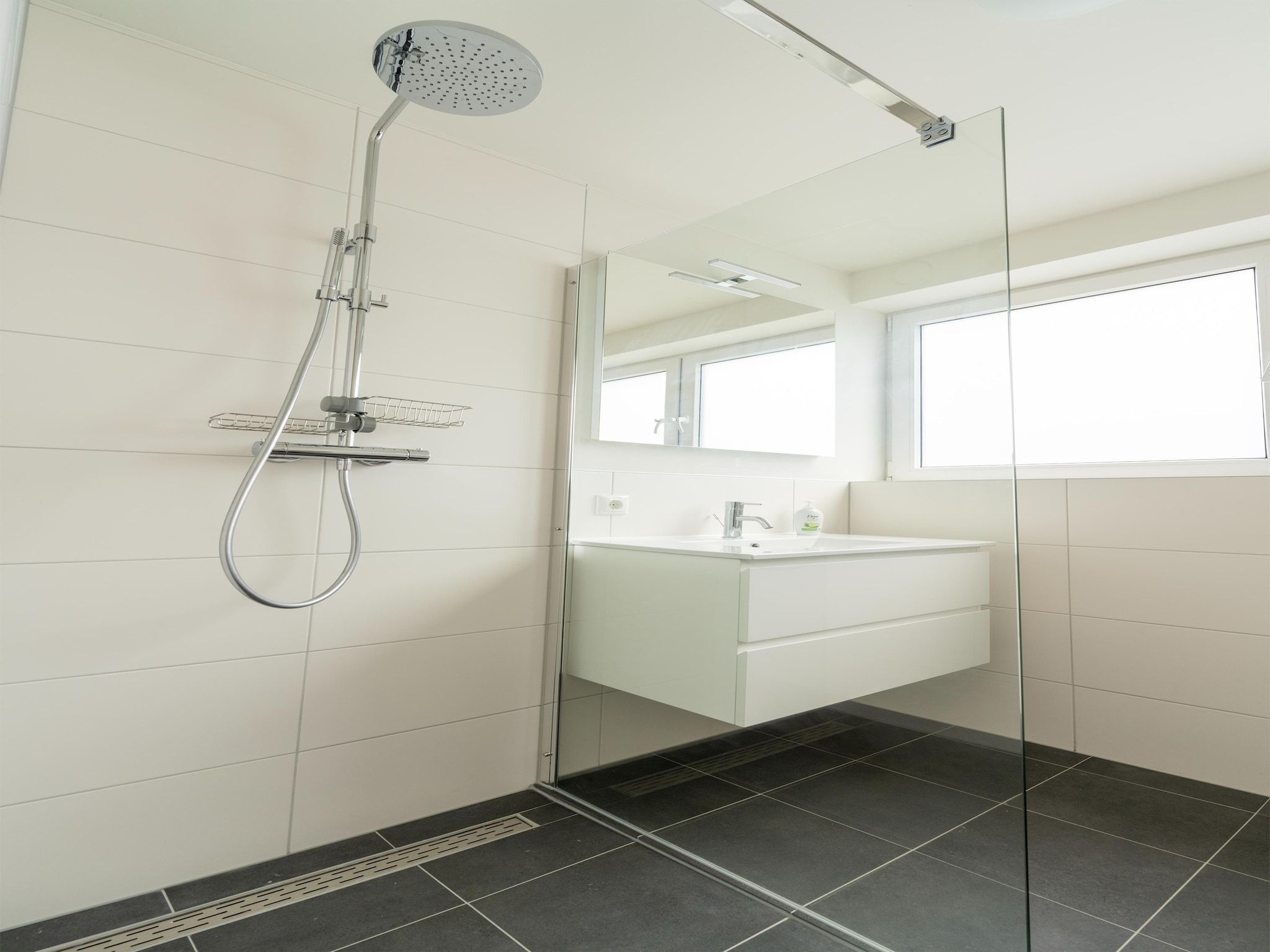 De badkamer van Kuifduiker 3 in Simonshaven