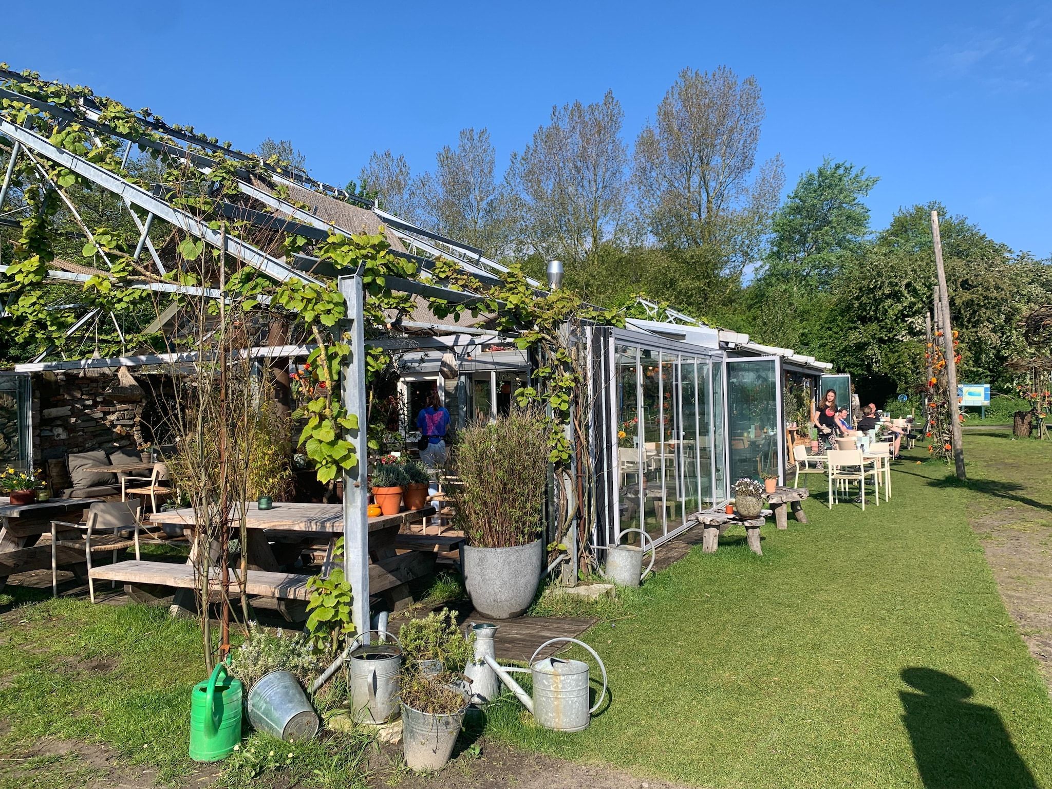 De tuin van Casa Duna in Noordwijkerhout