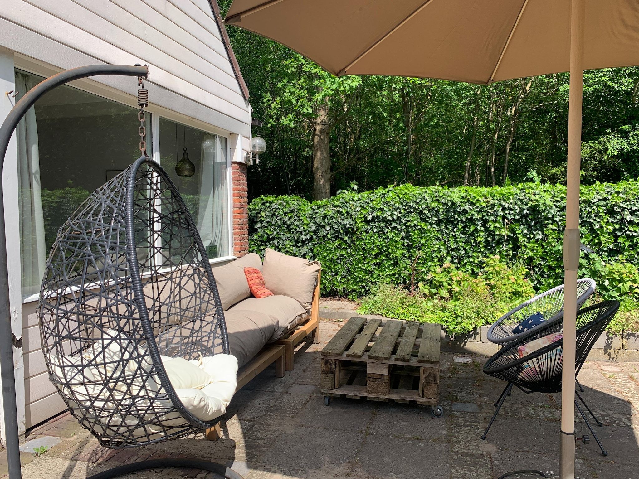 Het terras van Casa Duna in Noordwijkerhout