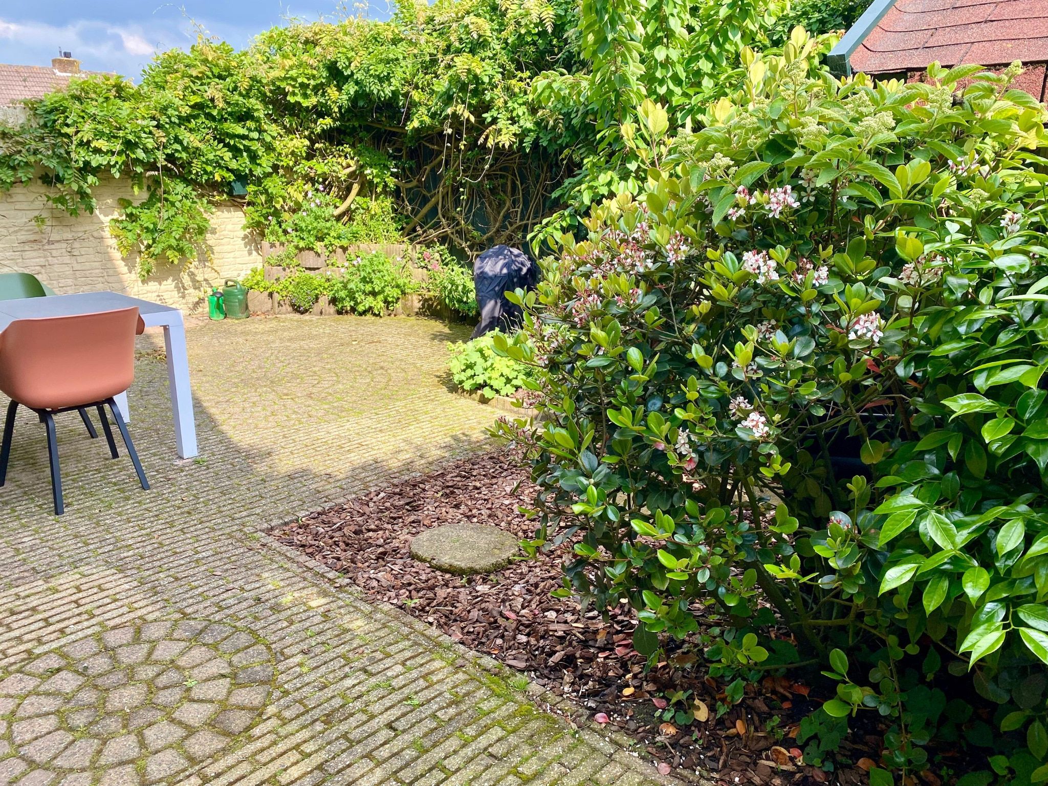 De tuin van Familiehuis in Noordwijkerhout in Noordwijkerhout