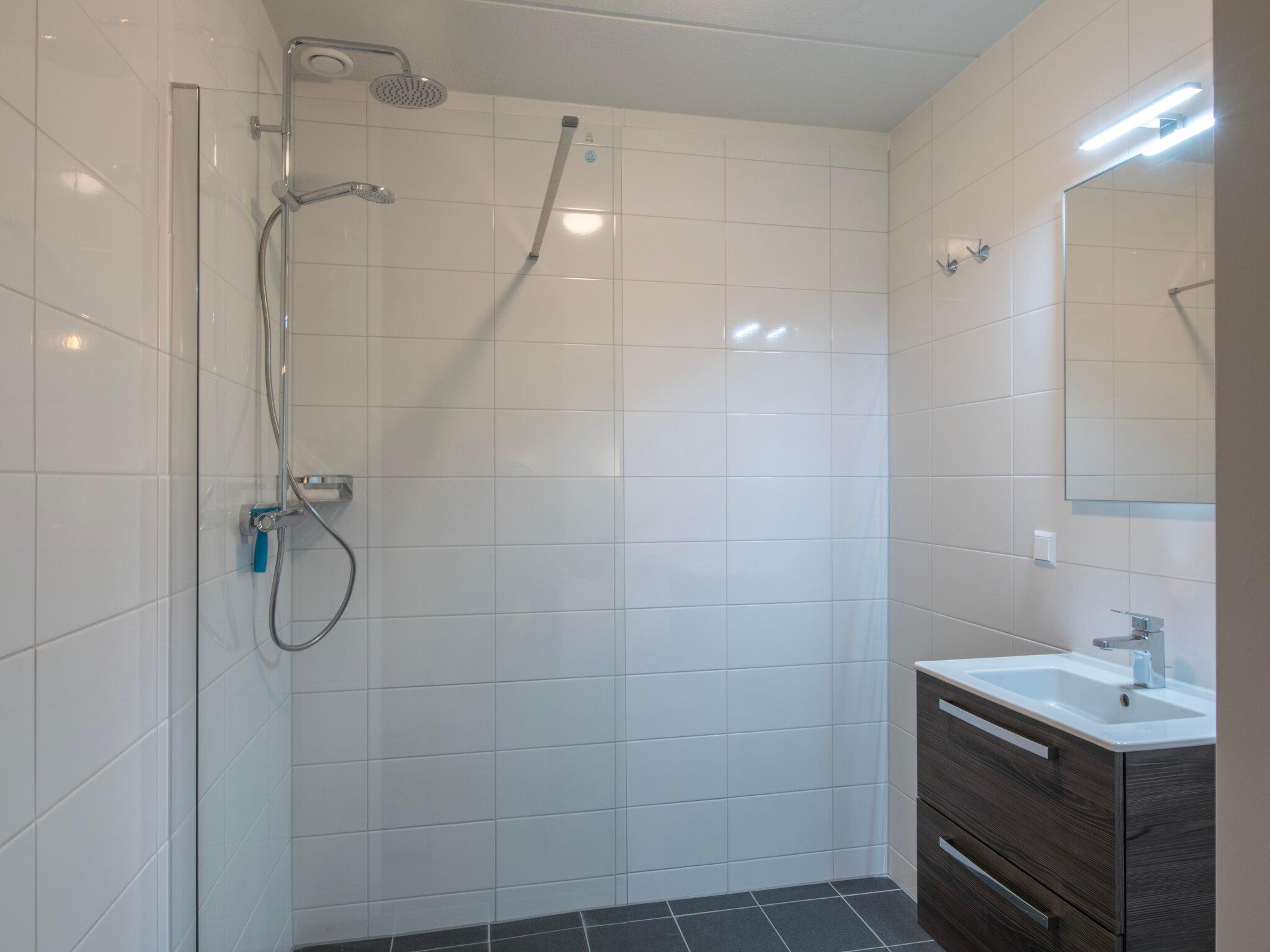 De badkamer van Vakantiepark de Katjeskelder 25 in Oosterhout
