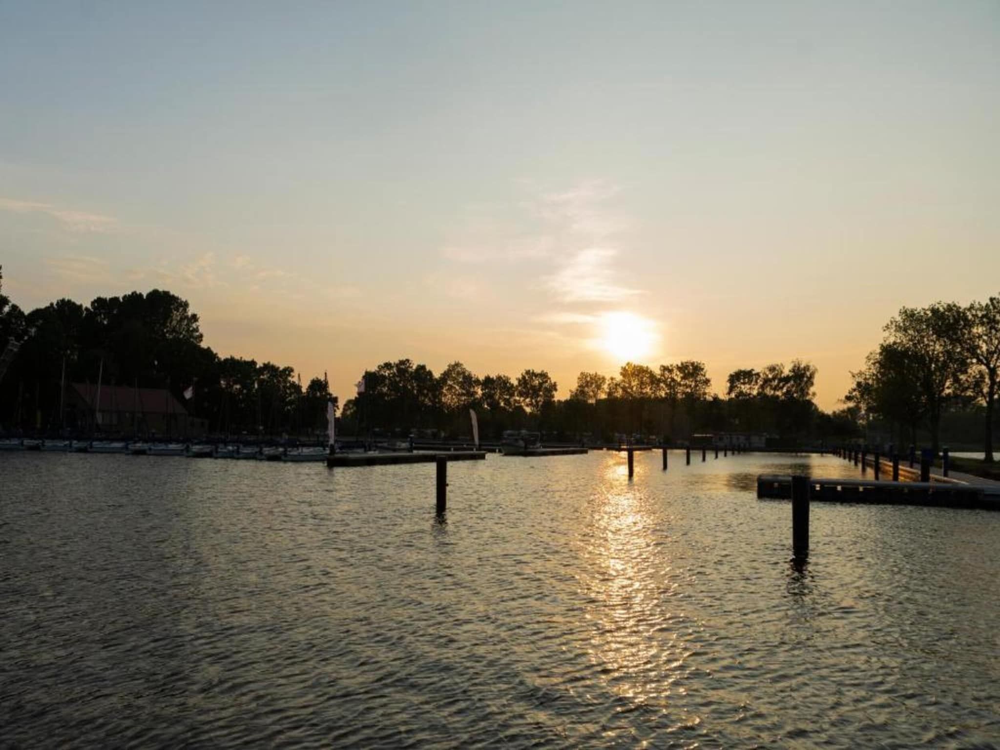 De omgeving van Houseboat - Paviljoenwei 4  Sneek Offingawier 'Boatique Sneek' in Offingawier