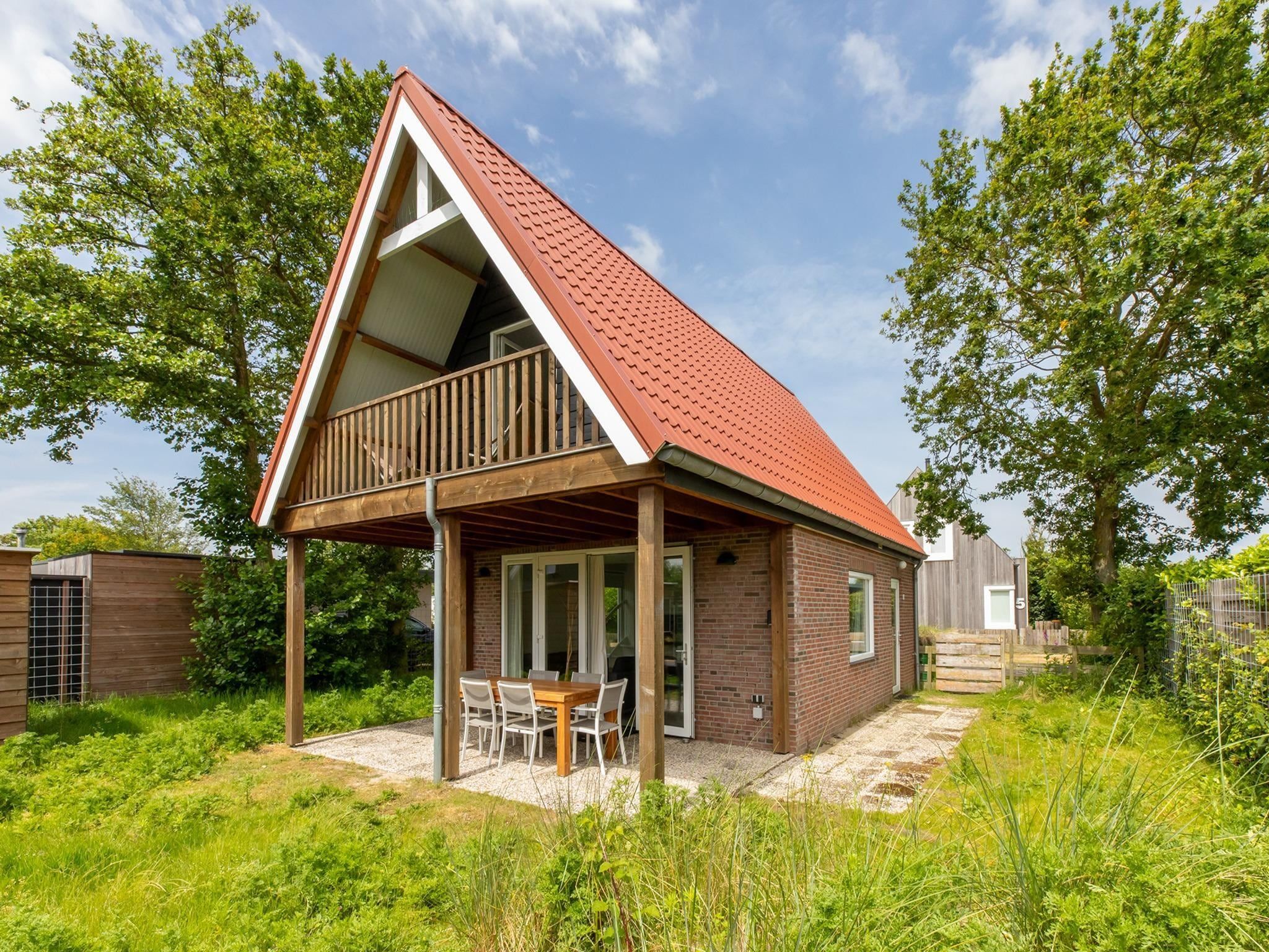 De buitenkant van Vakantiewoning - Horizon 14  Renesse in Renesse