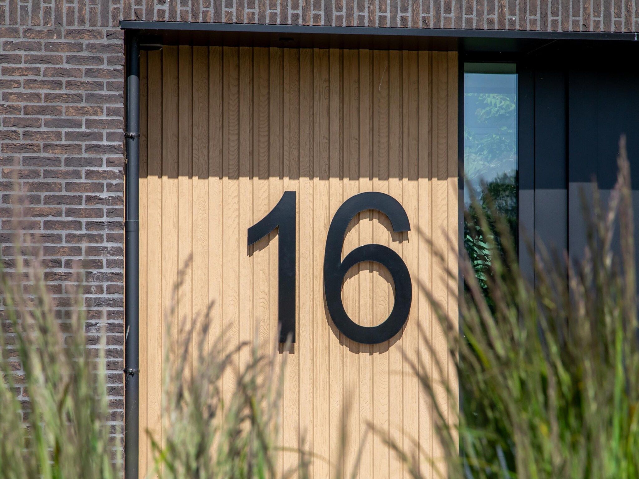 De buitenkant van Studio BRIES in Koudekerke