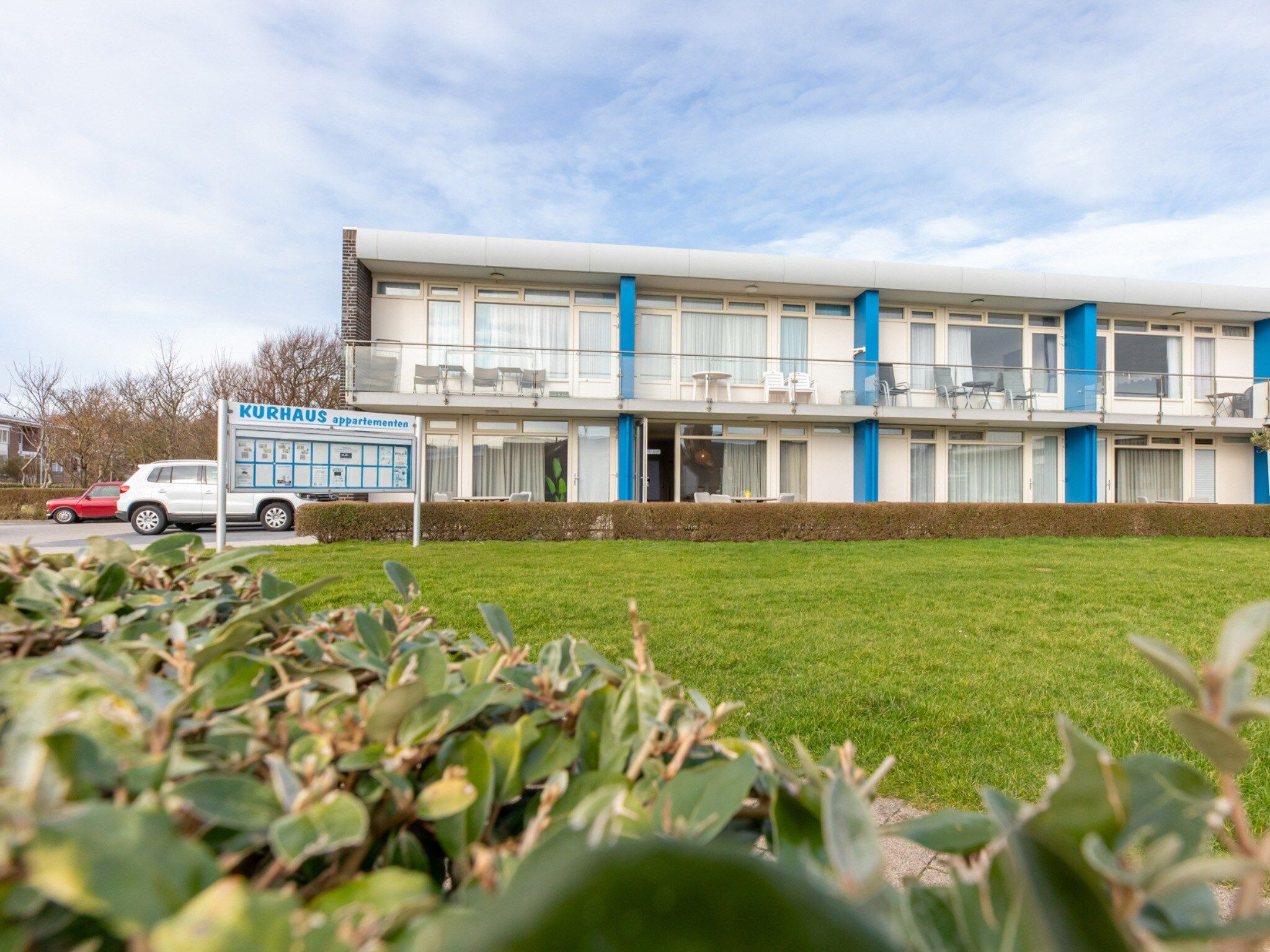 De buitenkant van Zoutelande 'Kurhaus appartement nr 1 in Zoutelande