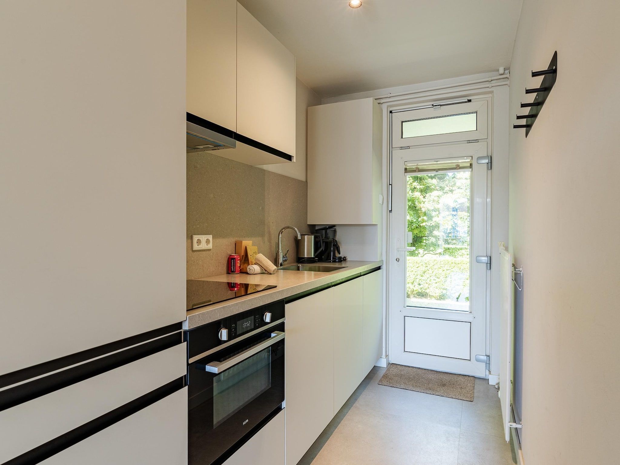 De keuken van Nieuwstraat 1  Zoutelande 'Kurhaus - 4 met sauna in Zoutelande
