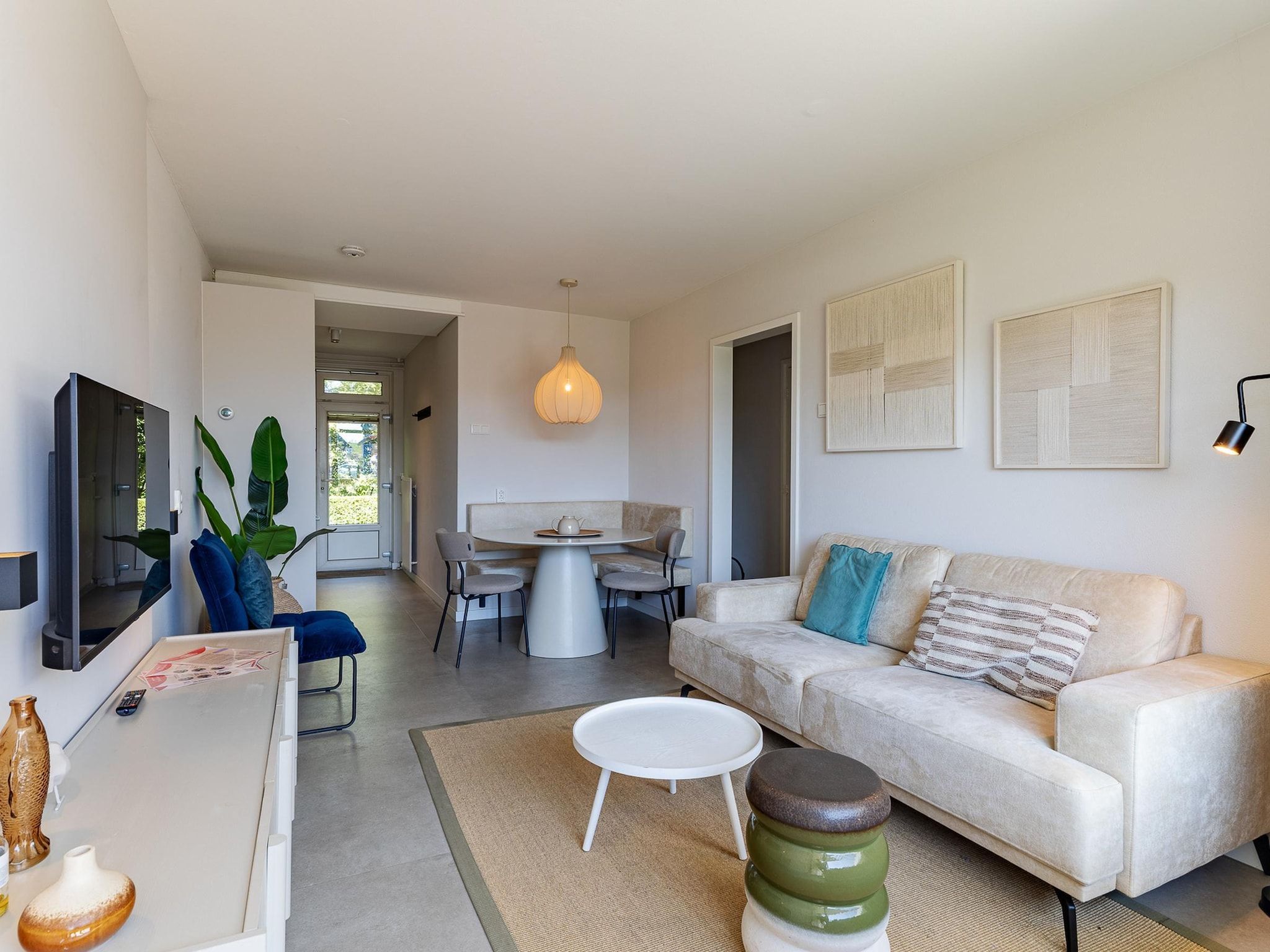 De woonkamer van Nieuwstraat 1  Zoutelande 'Kurhaus - 4 met sauna in Zoutelande