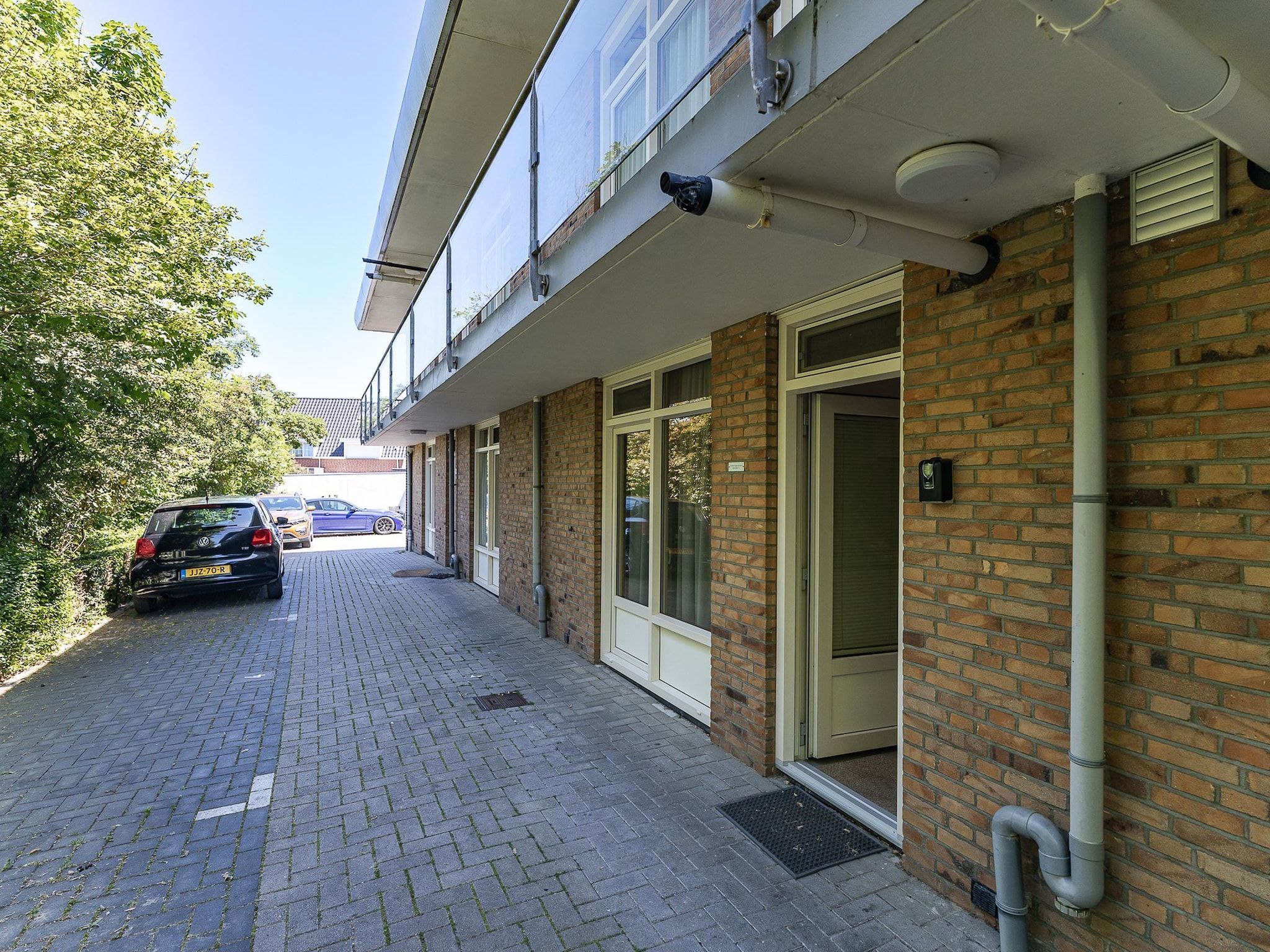 De buitenkant van Nieuwstraat 1  Zoutelande 'Kurhaus - 4 met sauna in Zoutelande