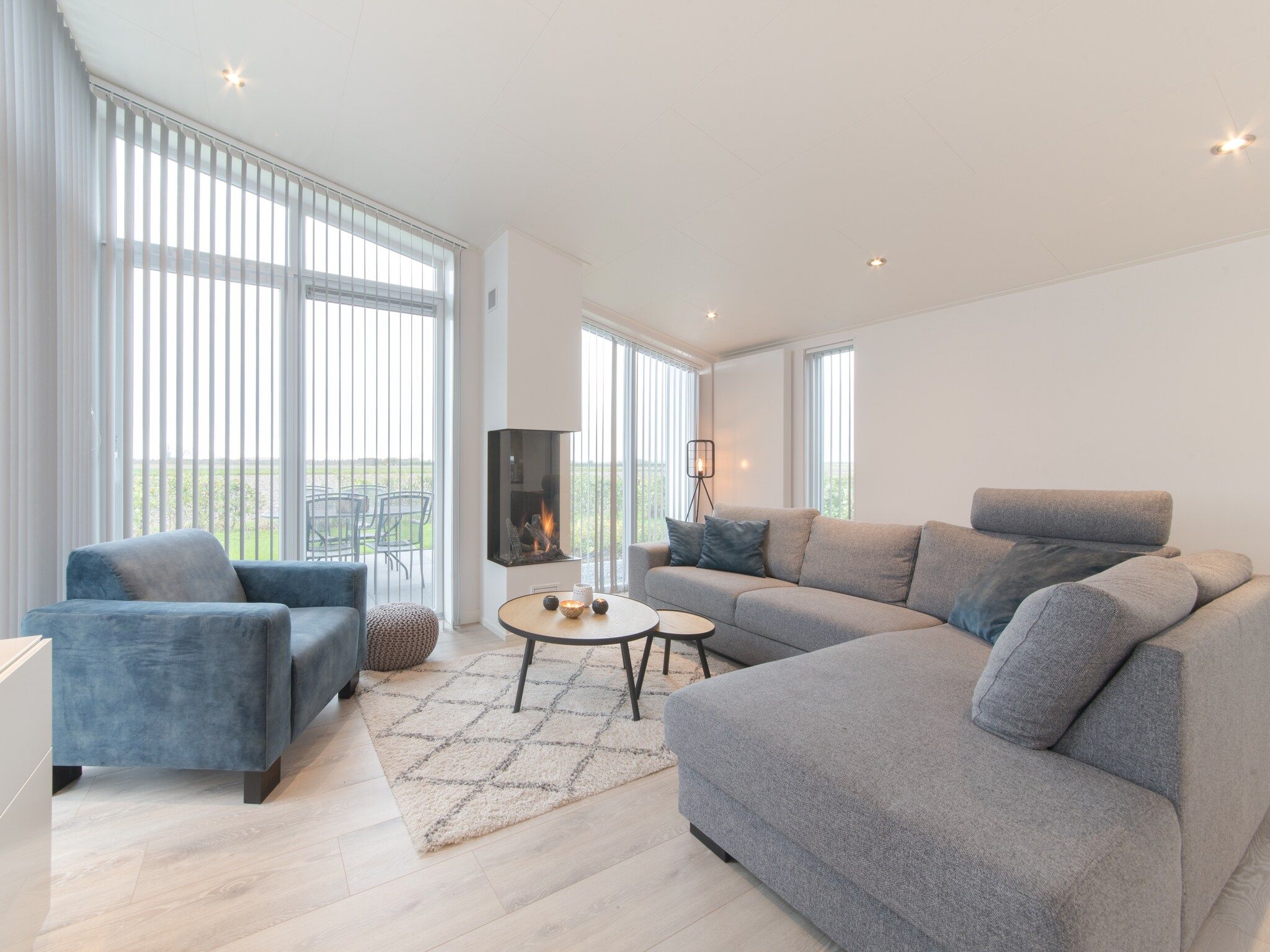 De woonkamer van Water Resort Oosterschelde 45 in Wemeldinge