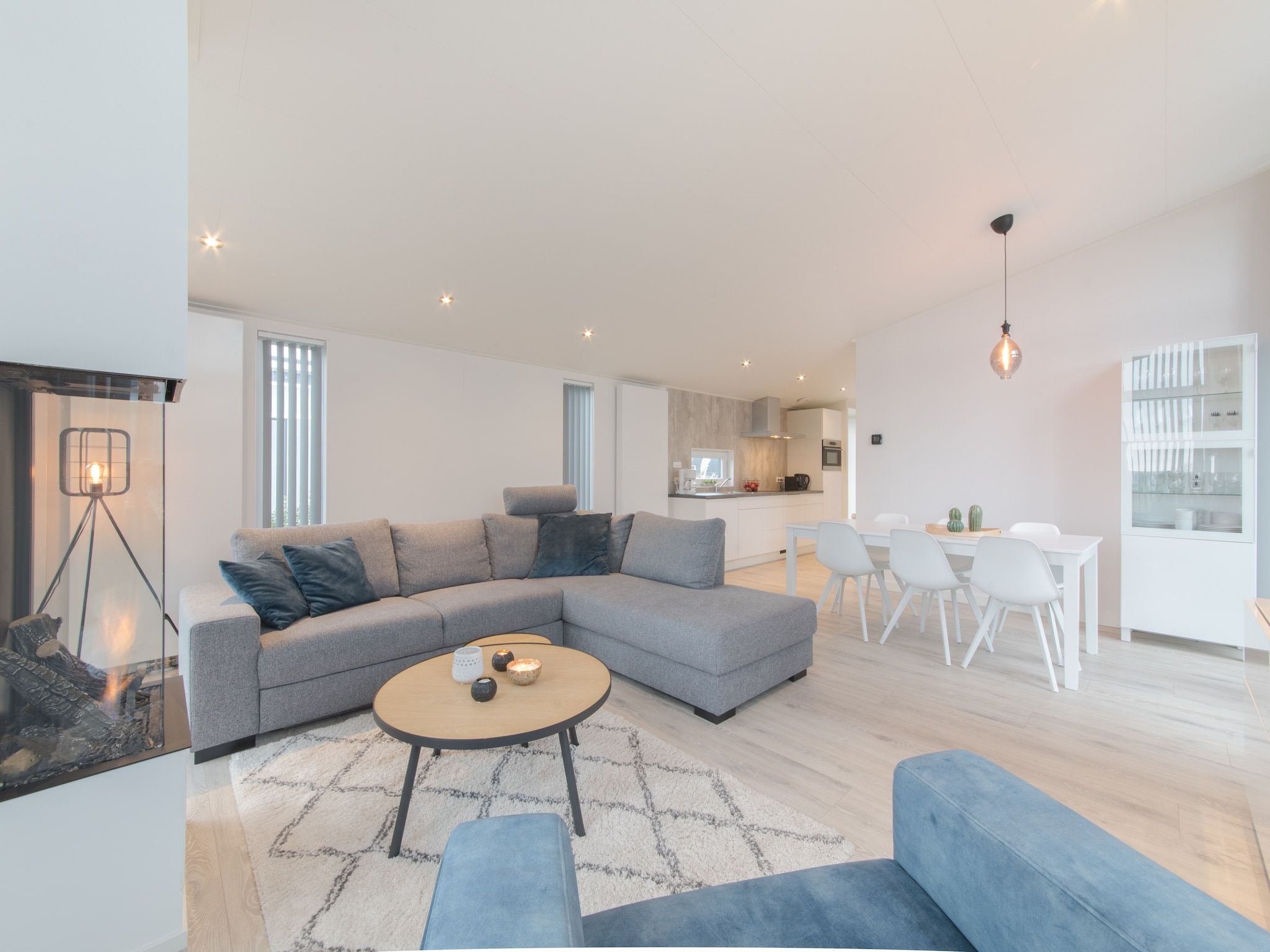 De woonkamer van Water Resort Oosterschelde 45 in Wemeldinge