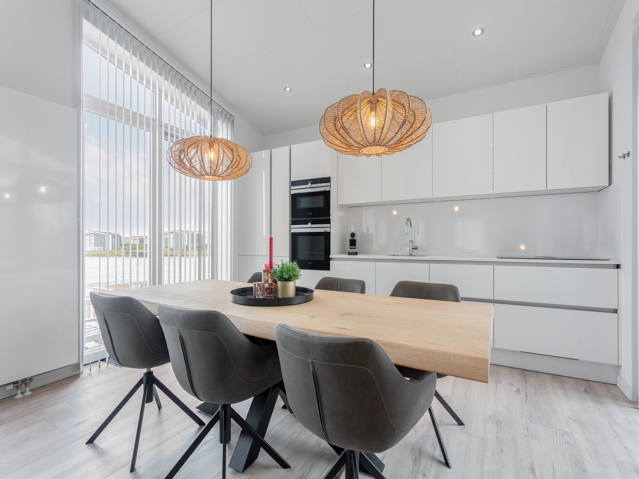 De keuken van Water Resort Oosterschelde 12 in Wemeldinge