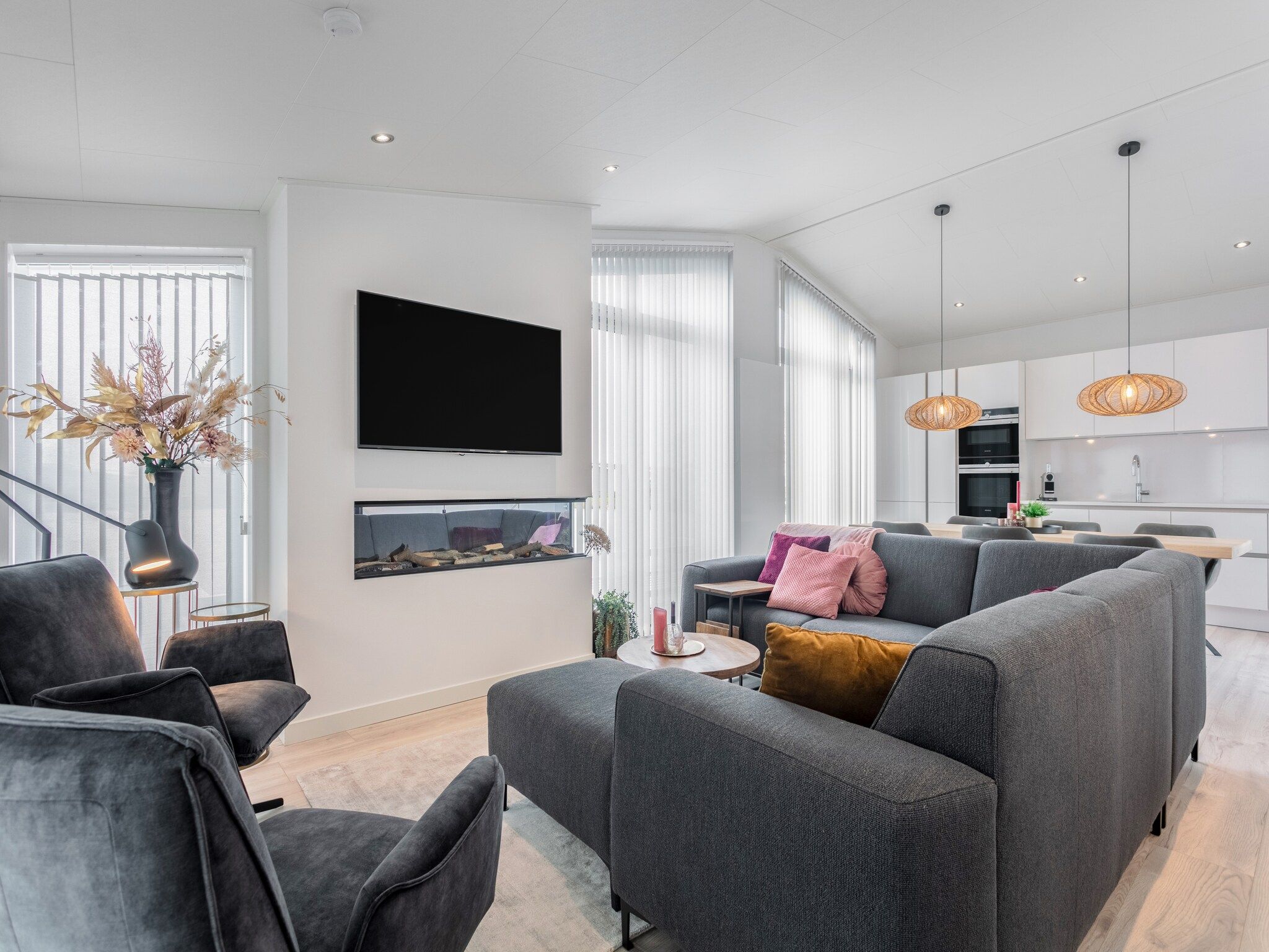 De woonkamer van Water Resort Oosterschelde 12 in Wemeldinge
