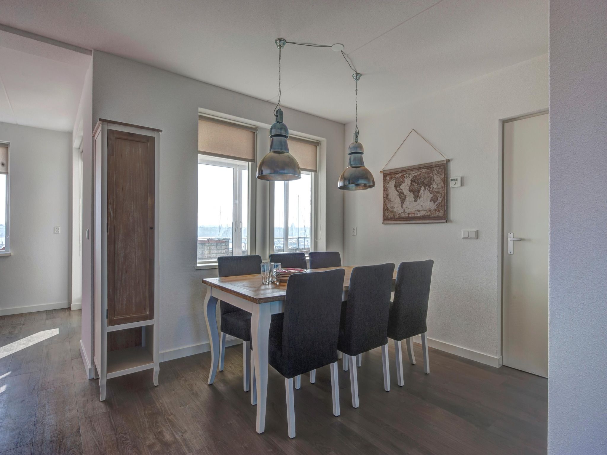De woonkamer van Marina Port Zélande 2 in Ouddorp