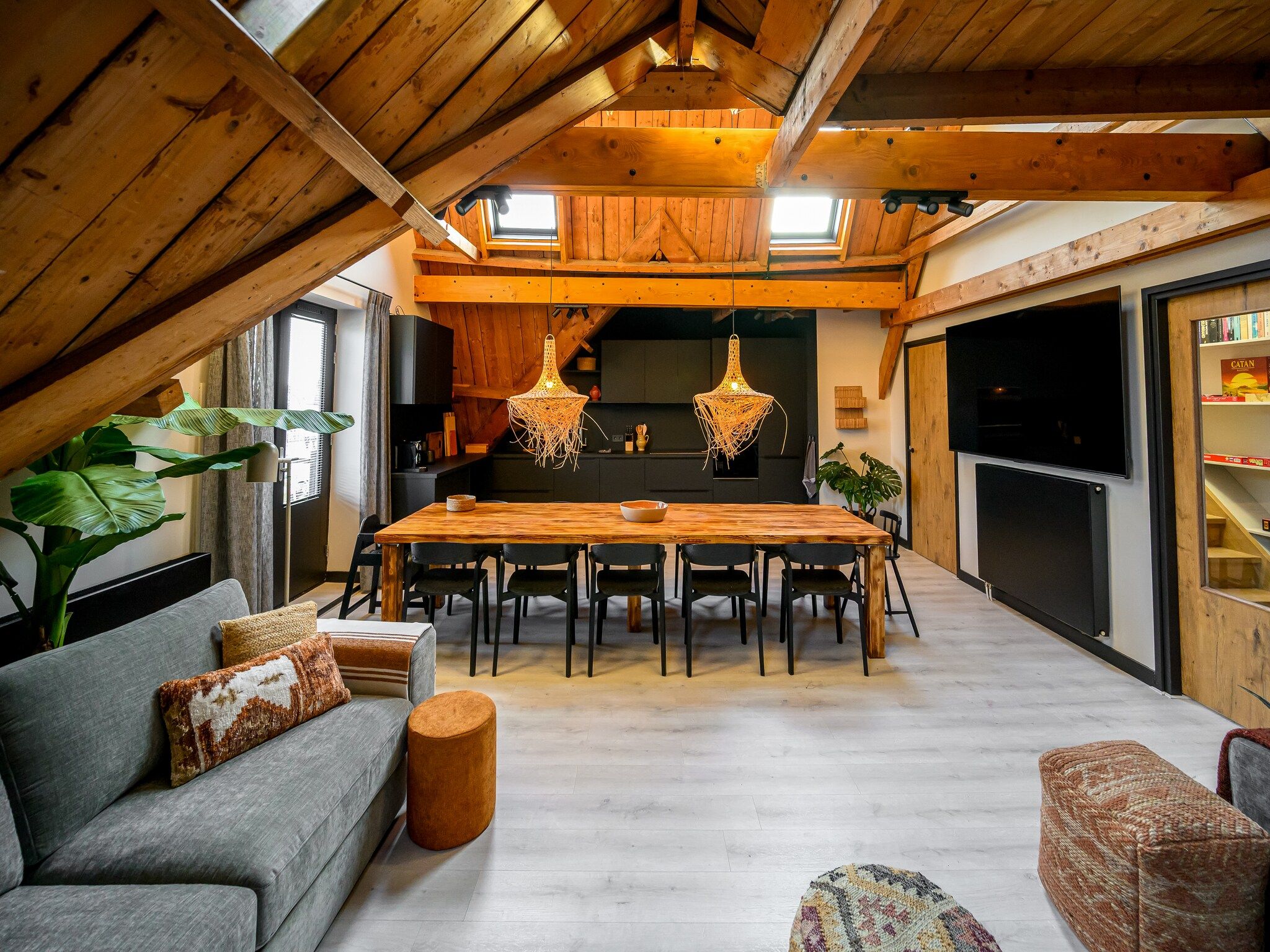De woonkamer van Loft Loopuyt in Julianadorp