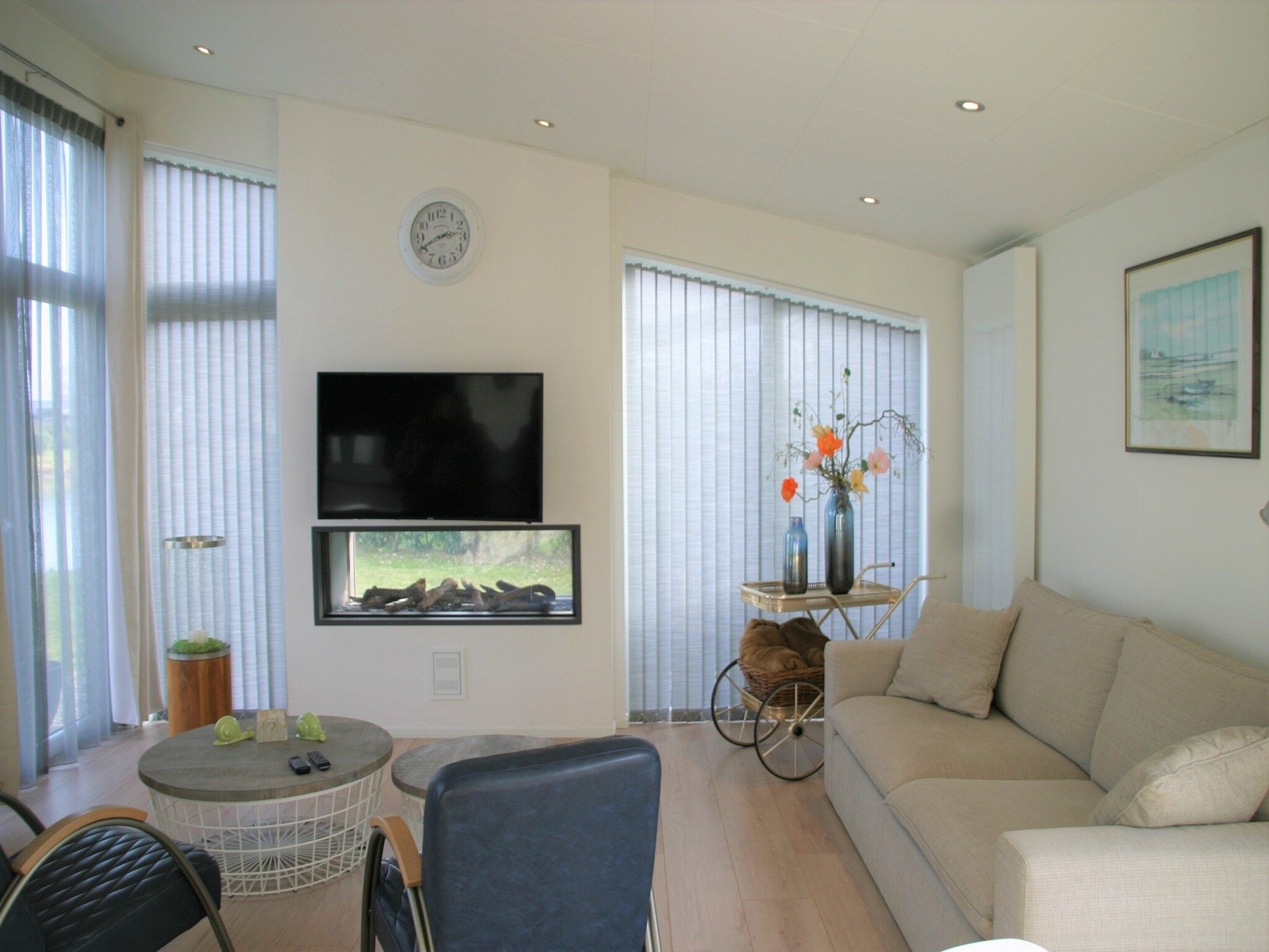 De woonkamer van Water Resort Oosterschelde 32 in Wemeldinge