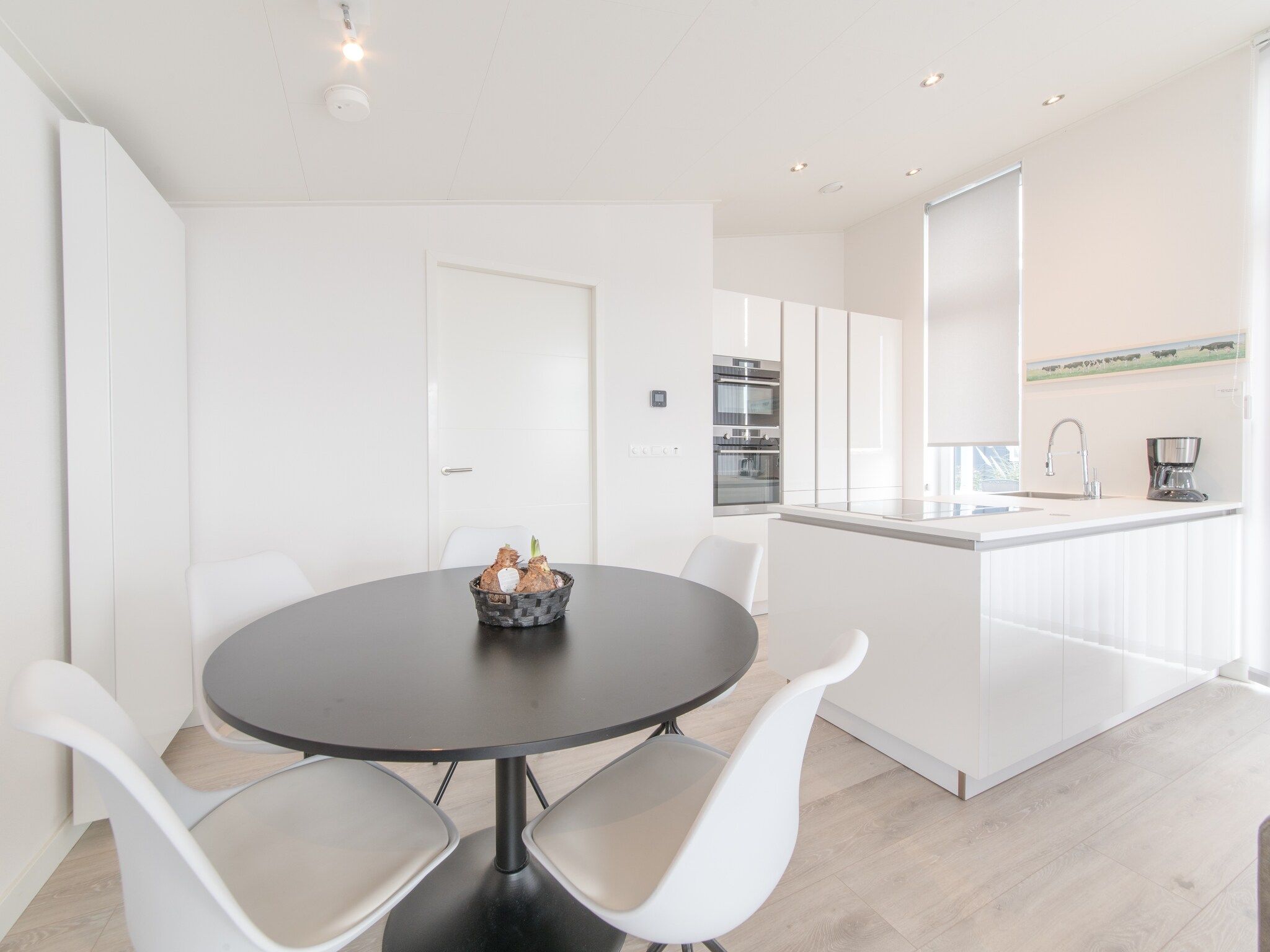 De keuken van Water Resort Oosterschelde 47A in Wemeldinge
