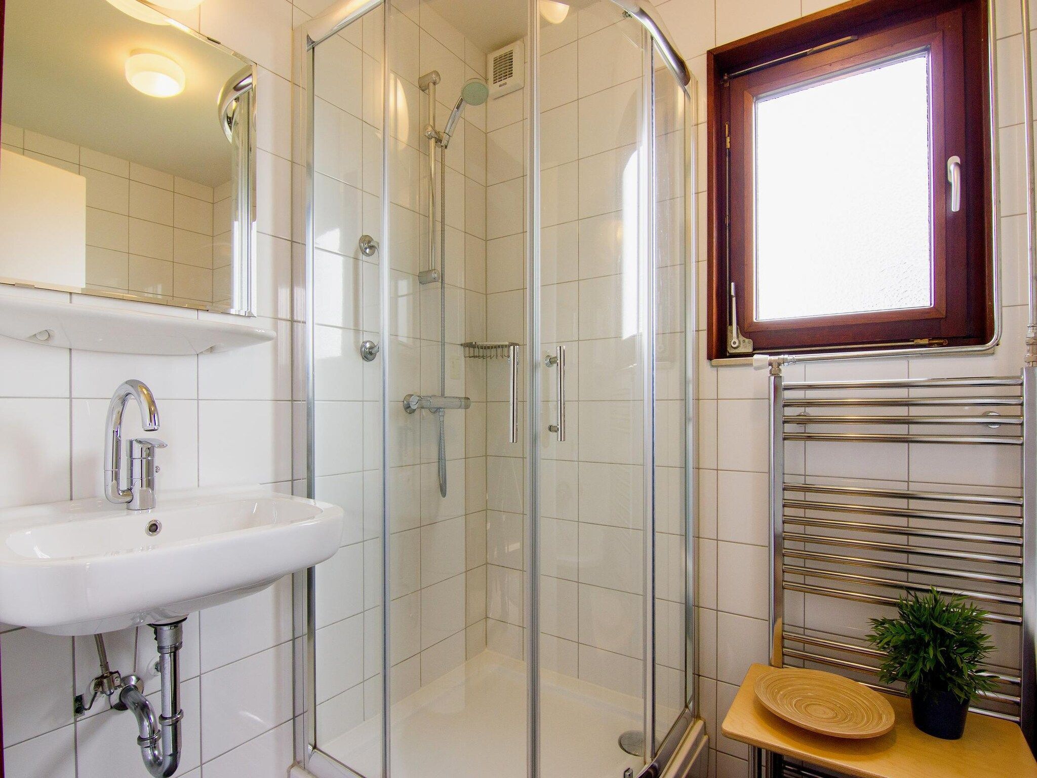 De badkamer van Vakantiepark Reevallis 7 in Vijlen