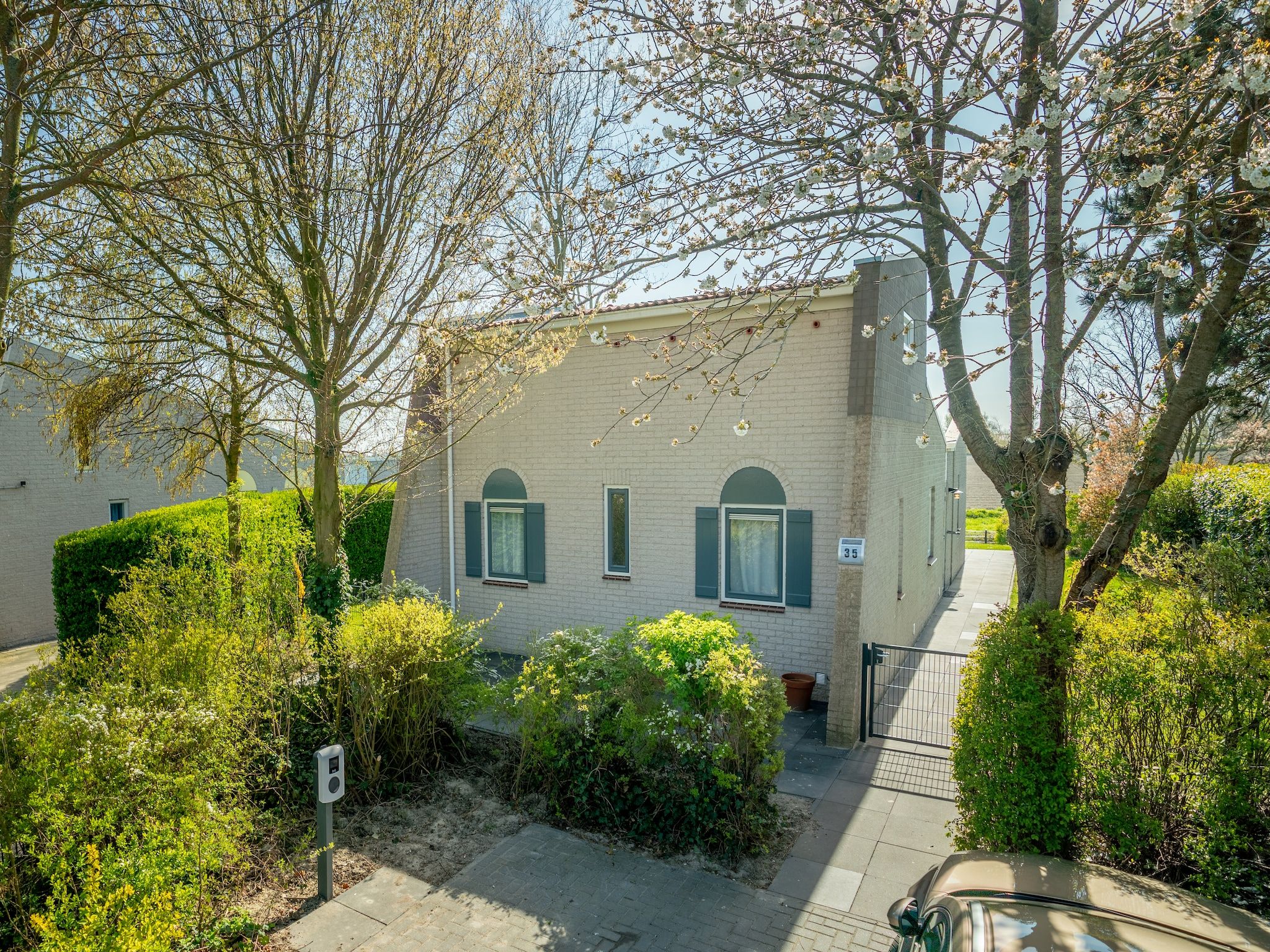 De buitenkant van Parc Port Greve 19 in Brouwershaven