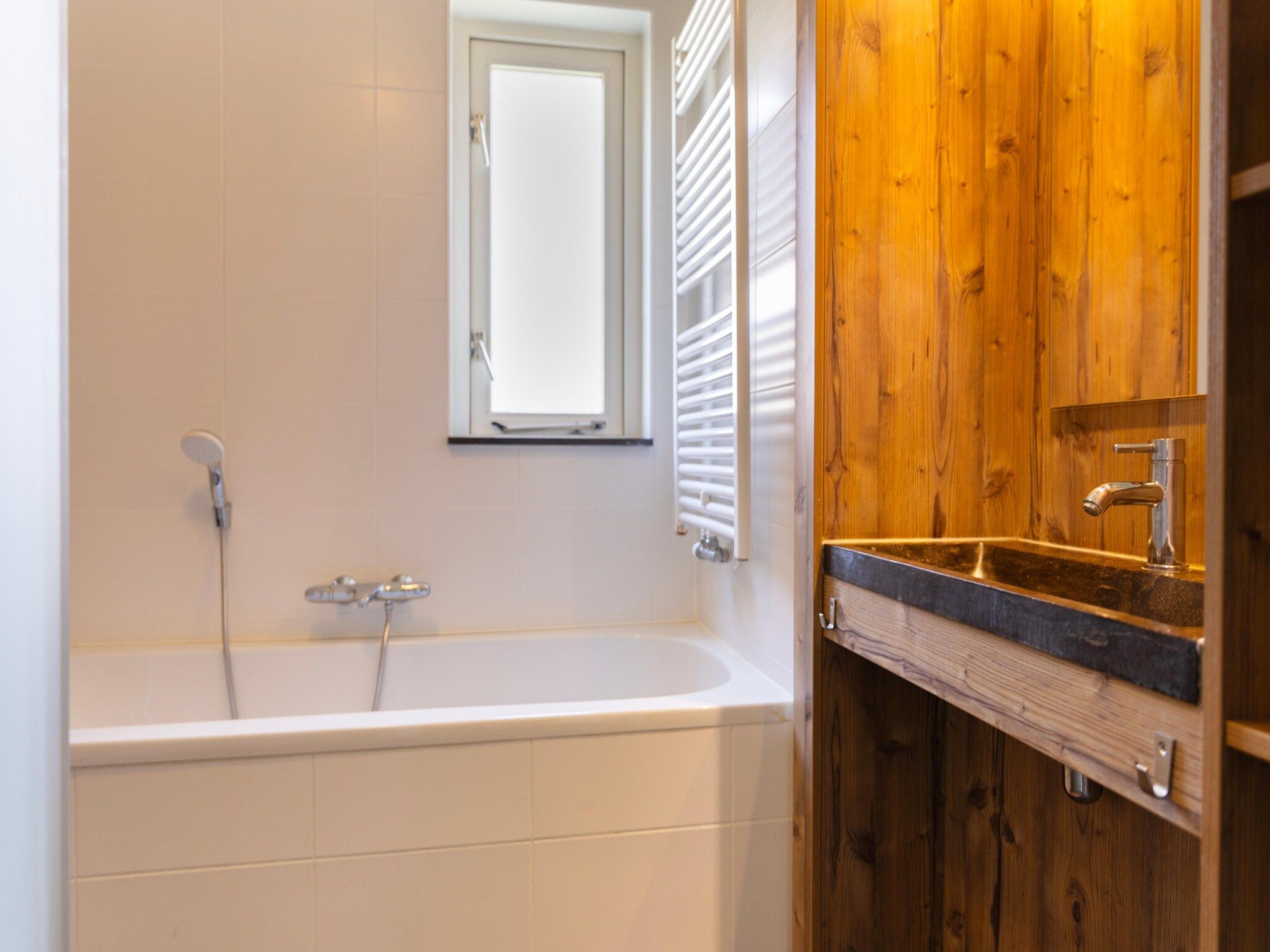 De badkamer van Parc Duc de Brabant 11 in Diessen-Baarschot