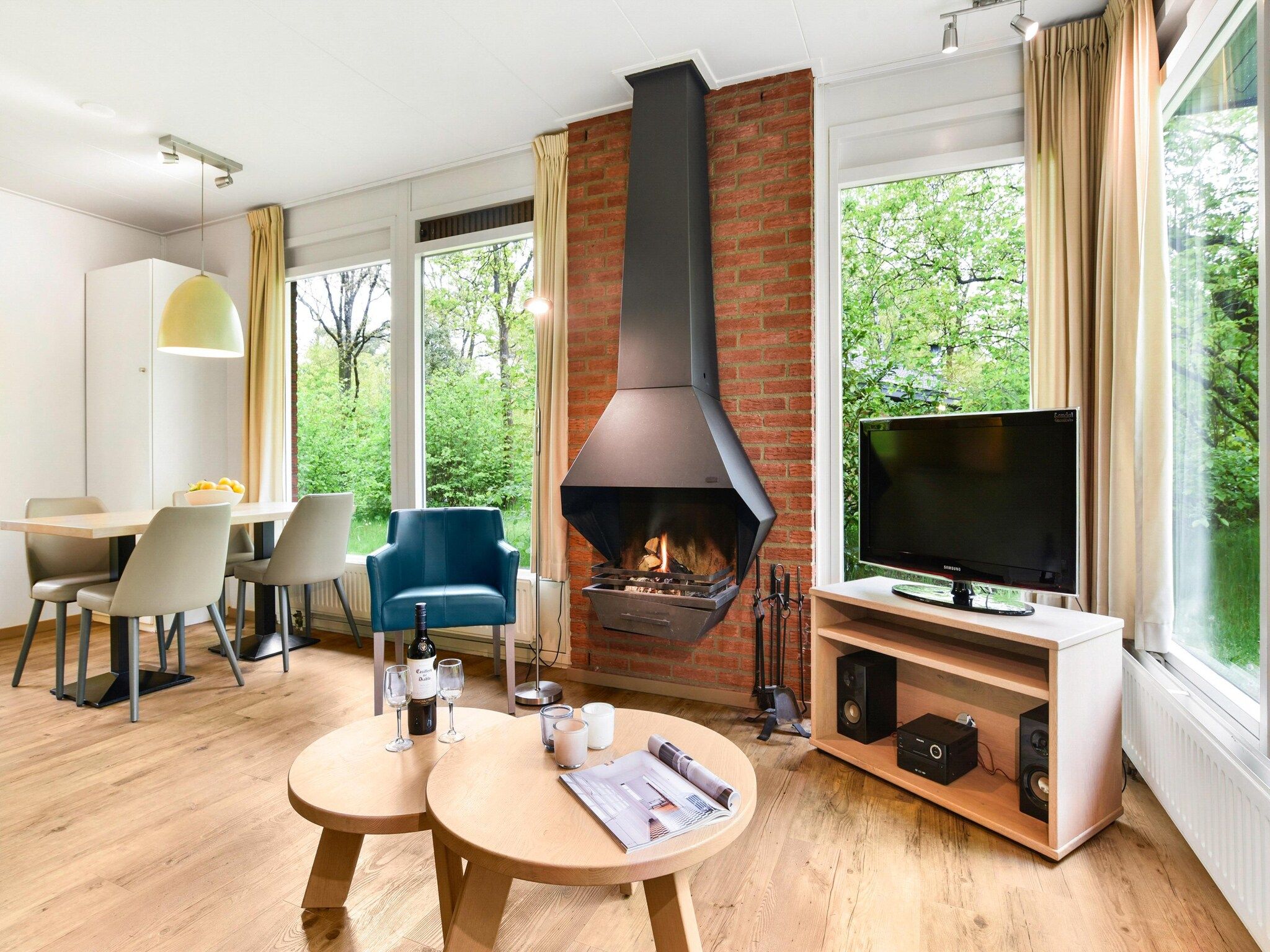 De woonkamer van Parc Heihaas 5 in Putten