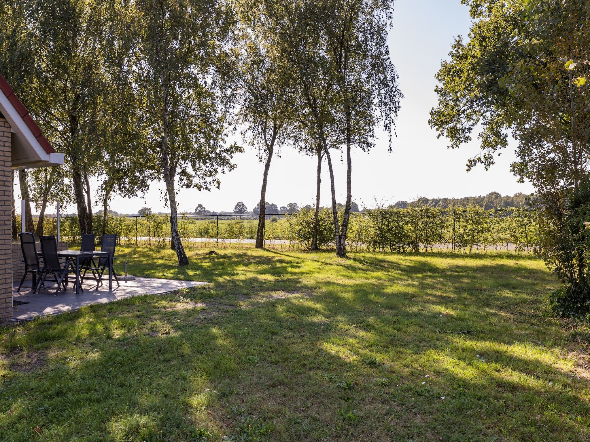 De tuin van Parc Duc de Brabant 13 in Diessen-Baarschot