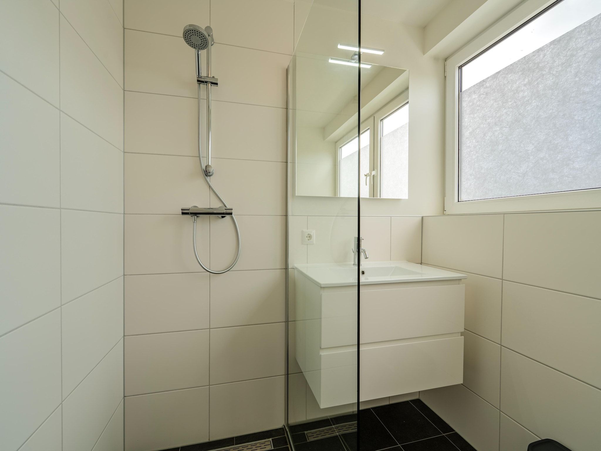 De badkamer van Kuifduiker 115 in Simonshaven