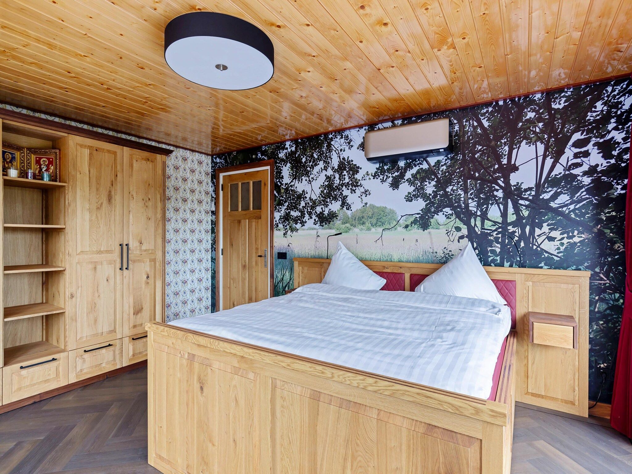 Een slaapkamer van Oane's Huske in Jistrum / Skûlenboarch