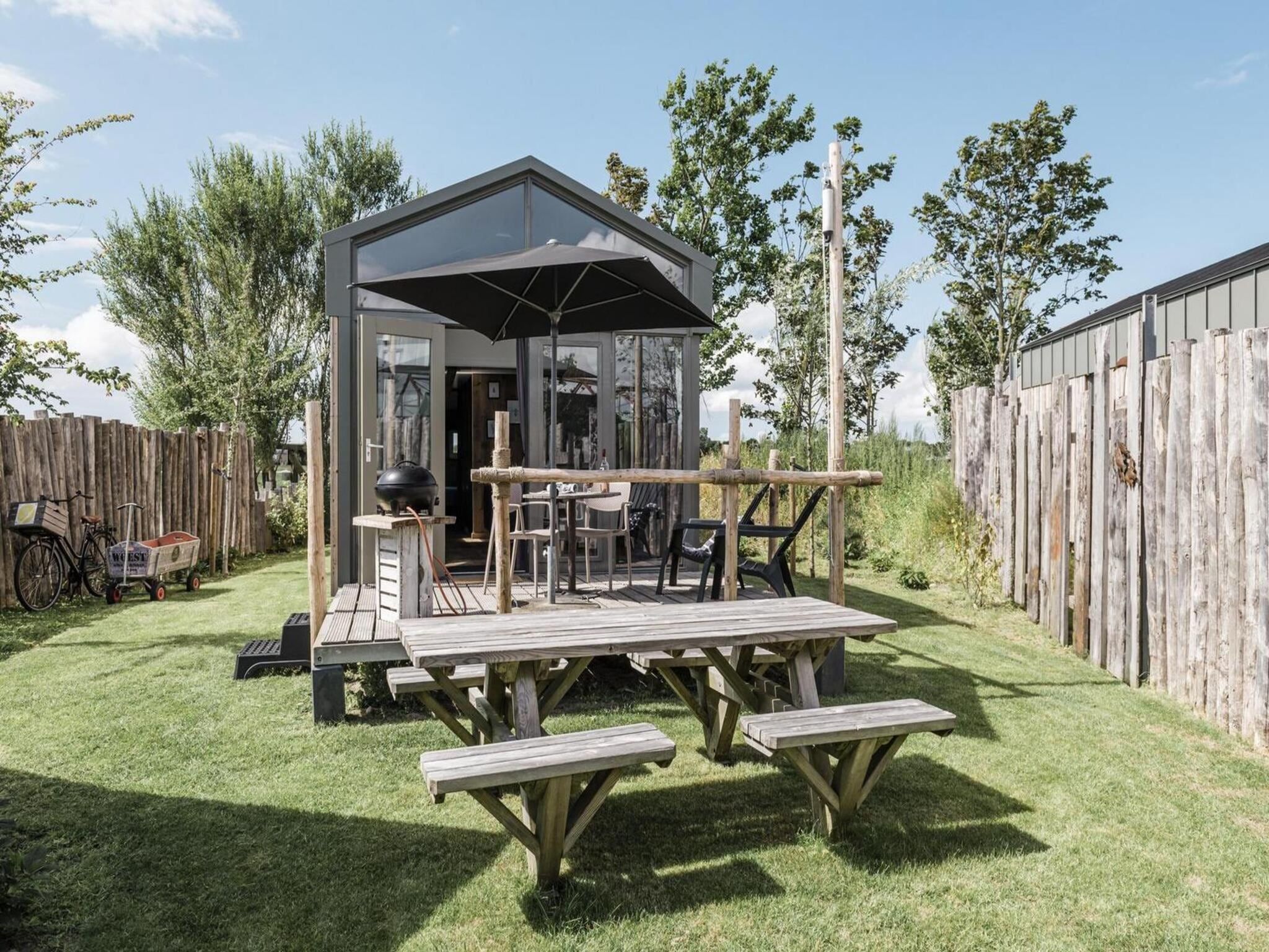 Het terras van Reddingshuisje - Duynpark in Callantsoog