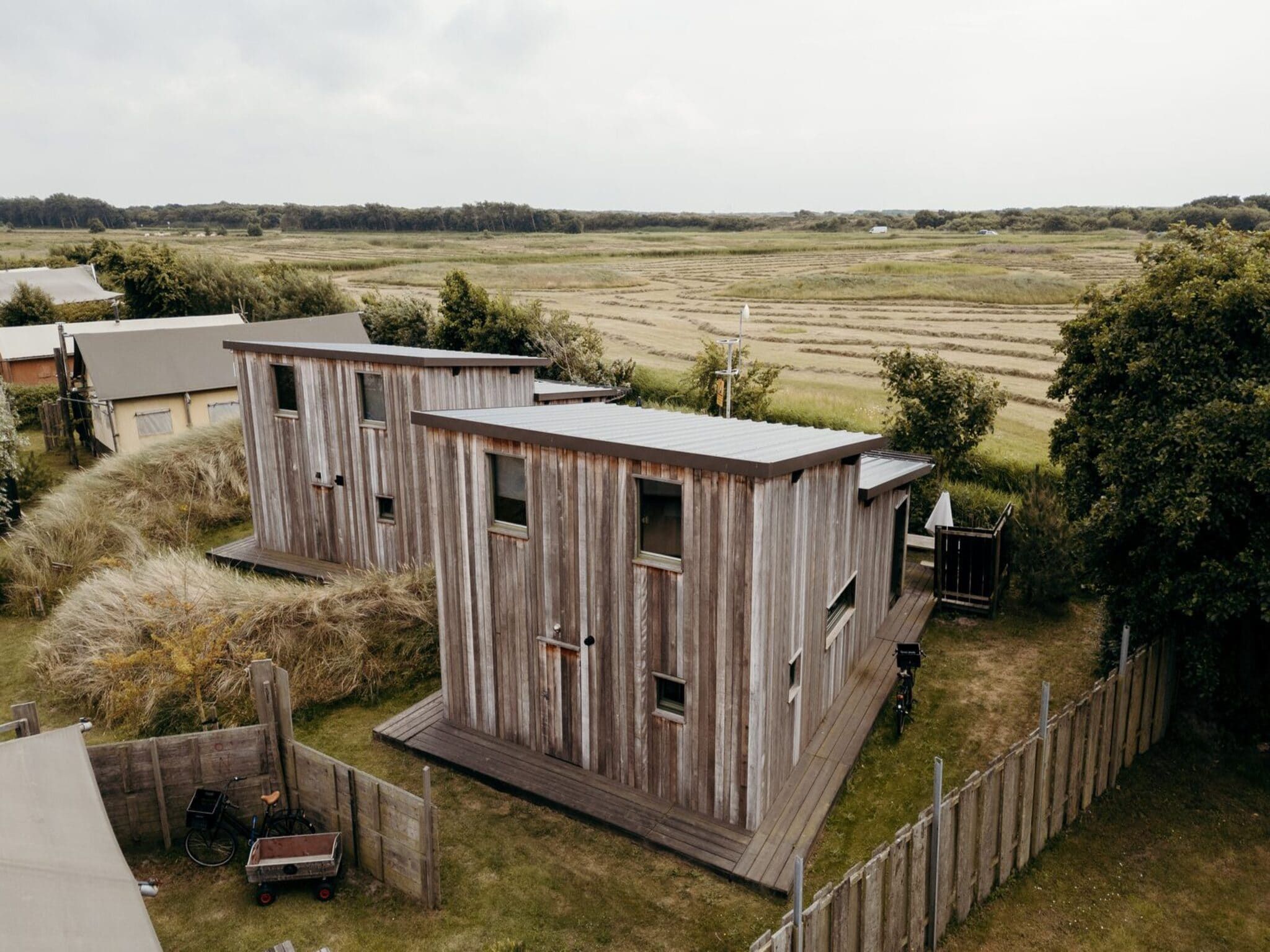 De buitenkant van Juttershut Duynpark - Callantsoog in Callantsoog