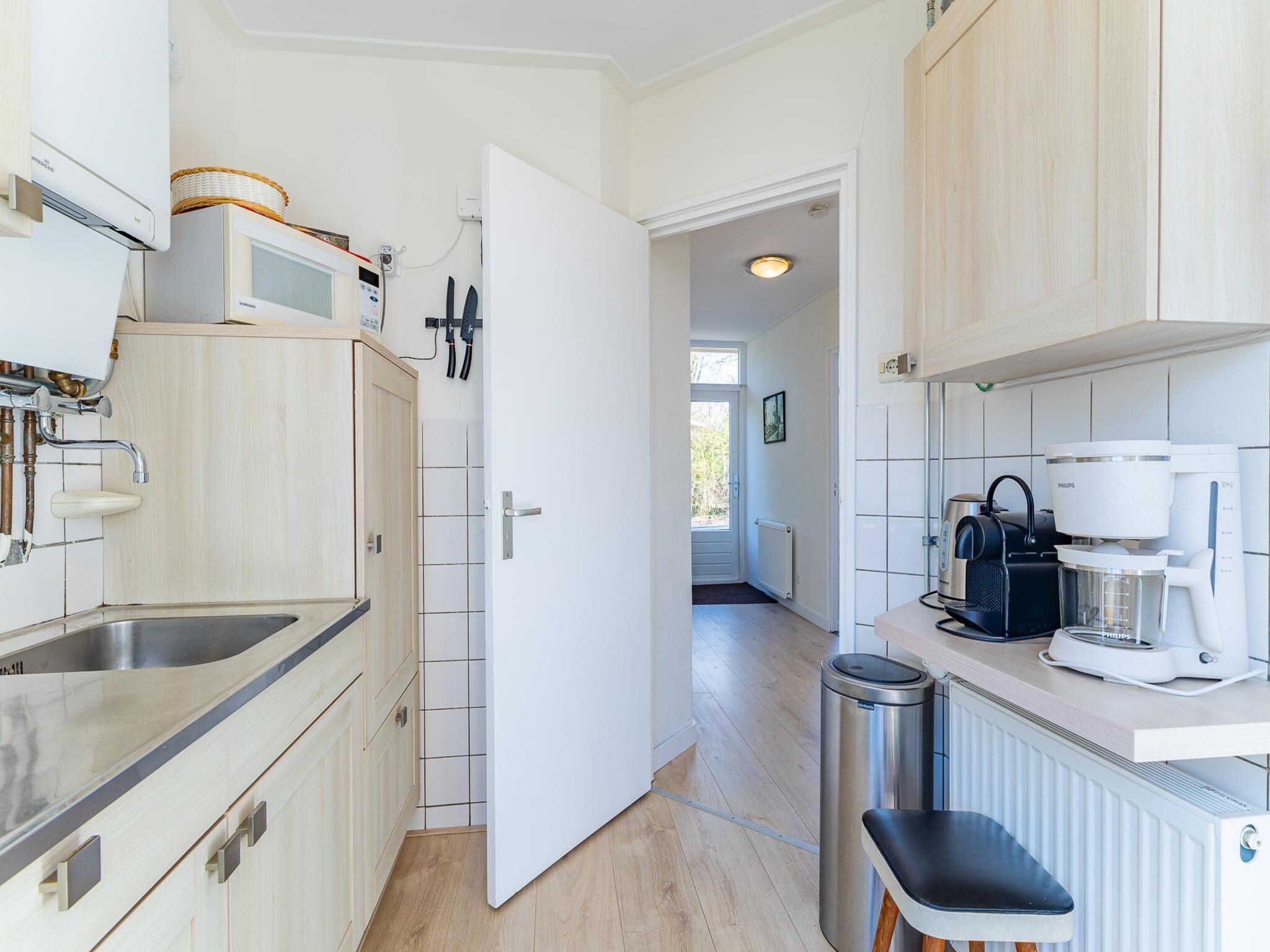 De keuken van Vakantiehuis - Oosterpark 77 - Oostkapelle in Oostkapelle