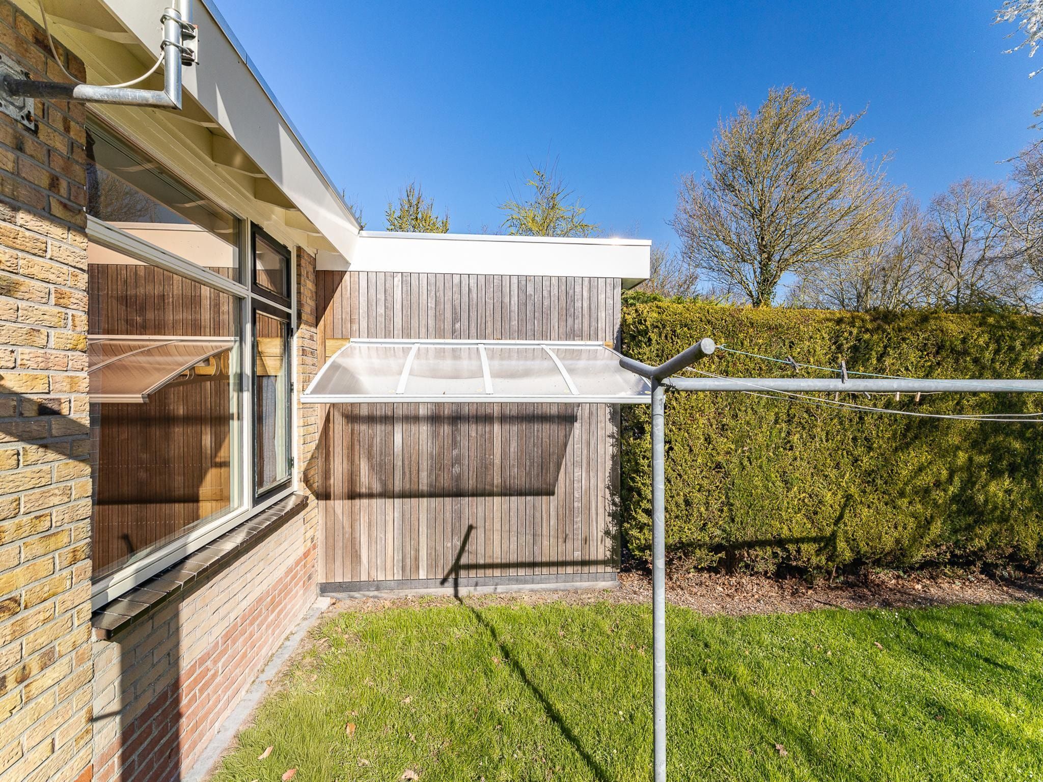 De tuin van Vakantiehuis - Oosterpark 77 - Oostkapelle in Oostkapelle