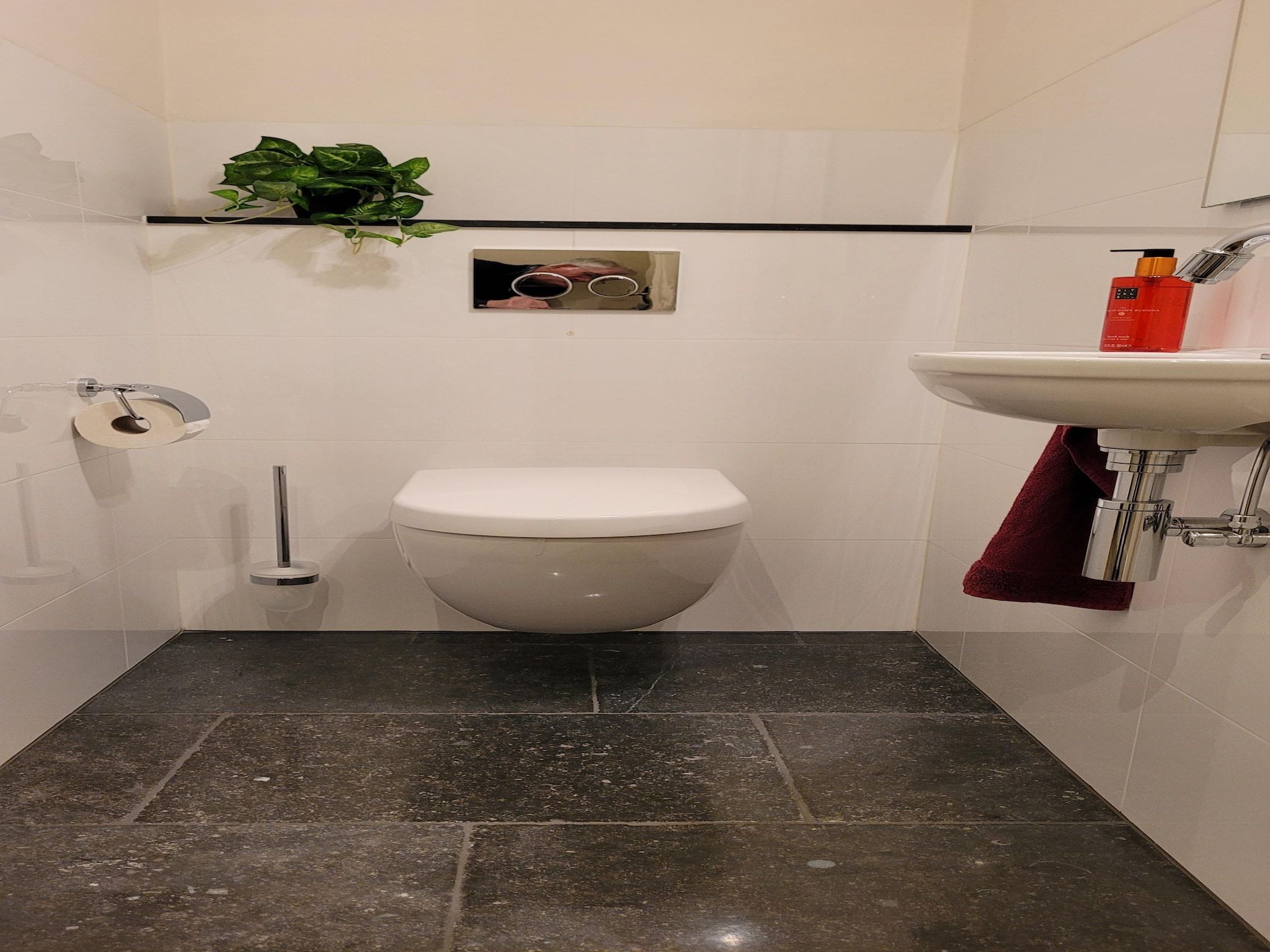 De badkamer van B&B Overloon 4 Personen in Overloon