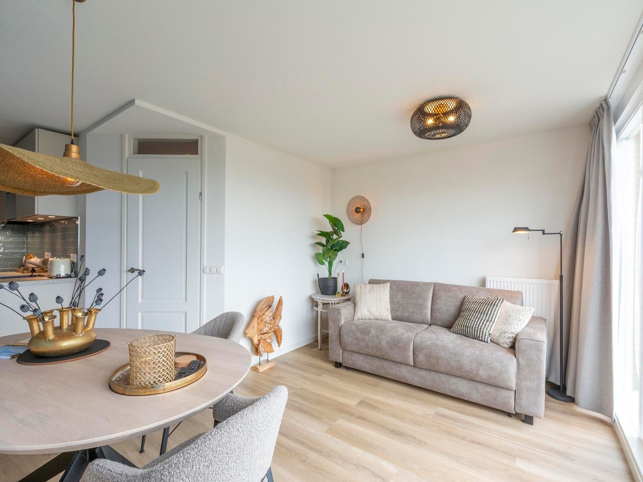 De woonkamer van Wijde Blick 301 in Callantsoog